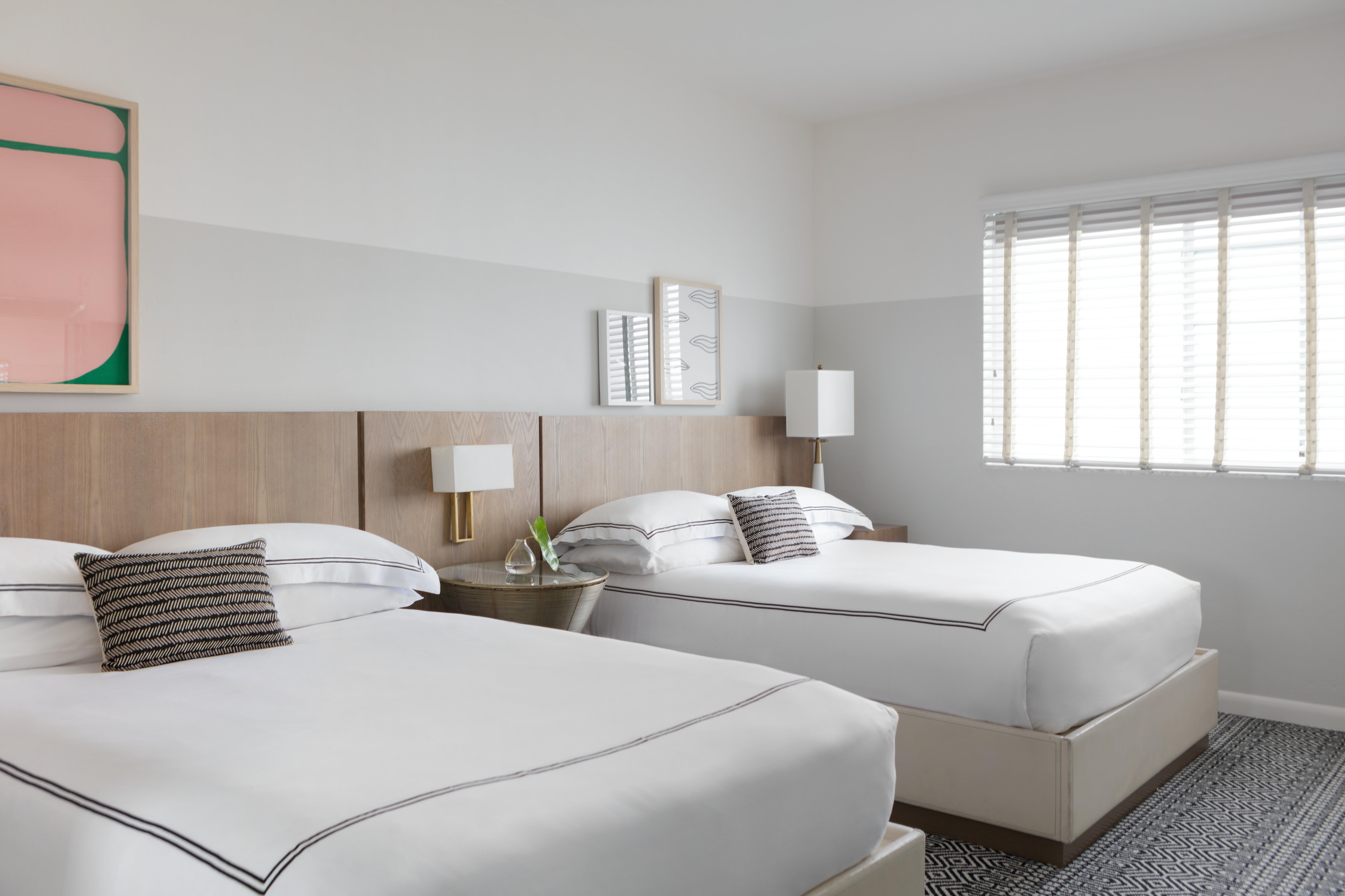 Resort Kimpton Surfcomber By Ihg
