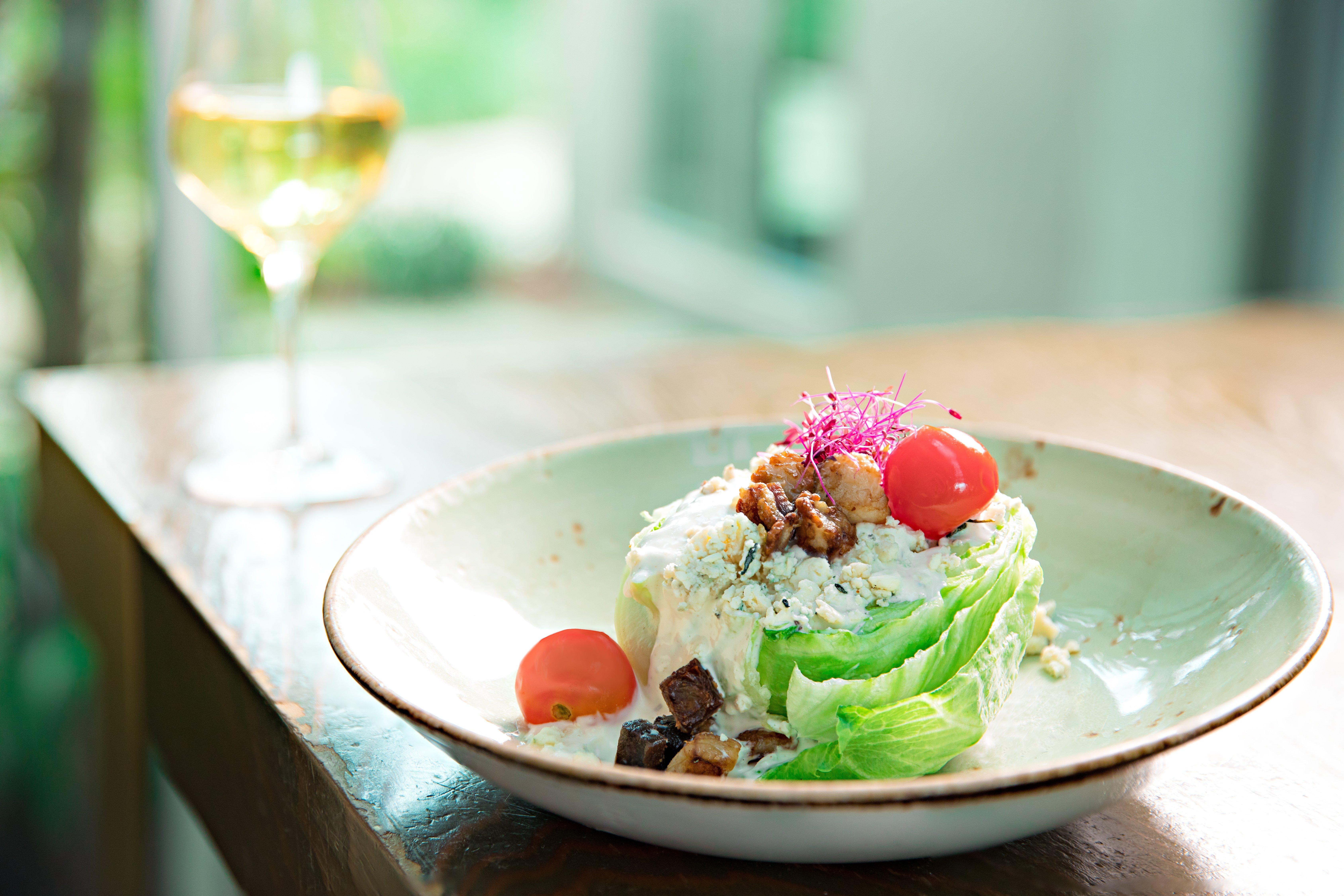 Kimpton Surfcomber By Ihg Resort 4*