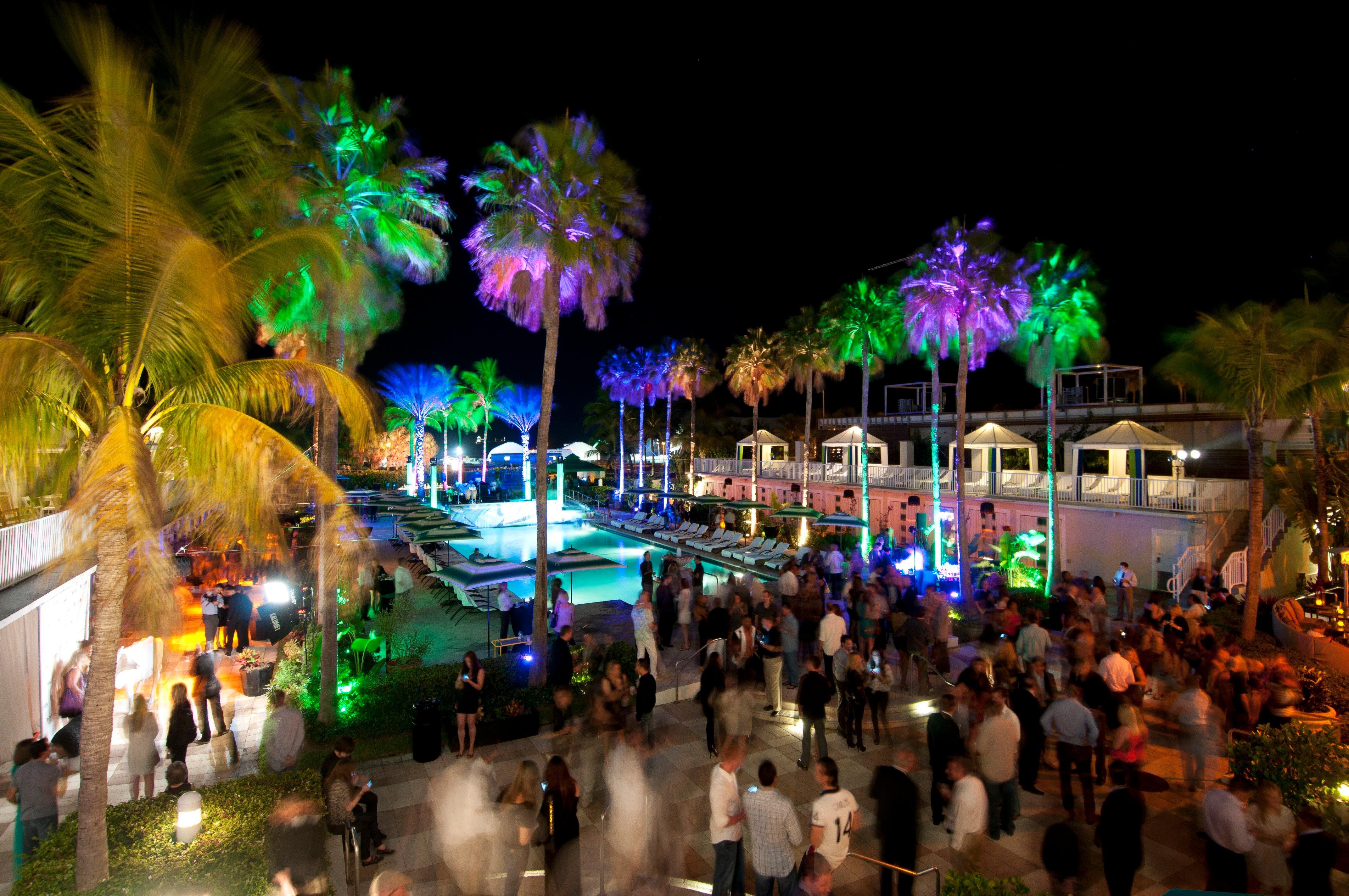 Kimpton Surfcomber By Ihg Resort 4*