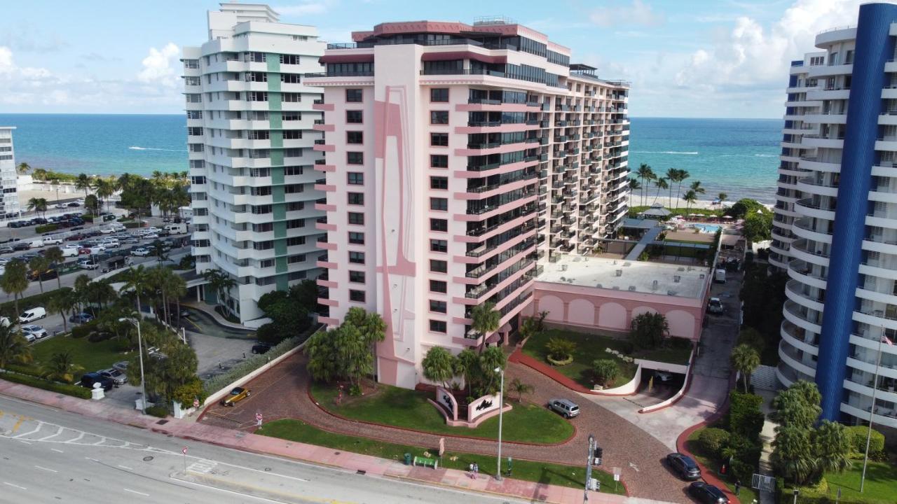 Aparthotel Two Bedroom On The With Balcony And Oceanview Miami Beach