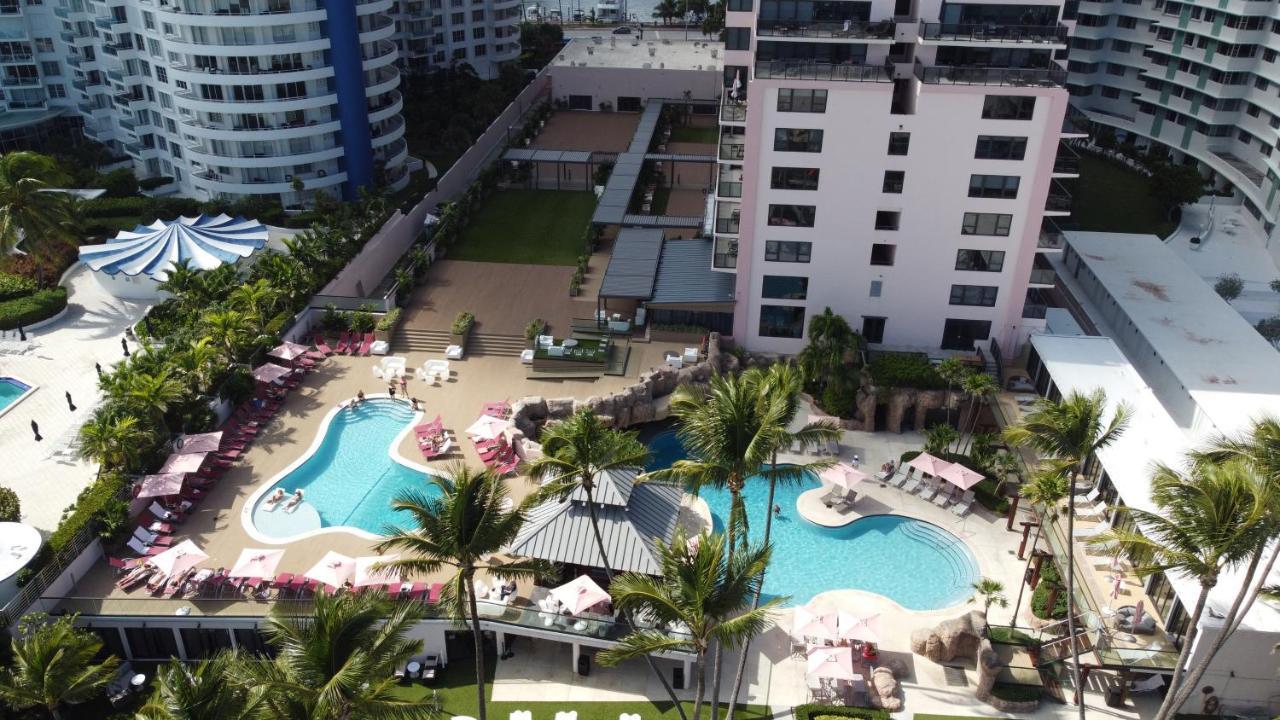 Two Bedroom On The With Balcony And Oceanview Aparthotel