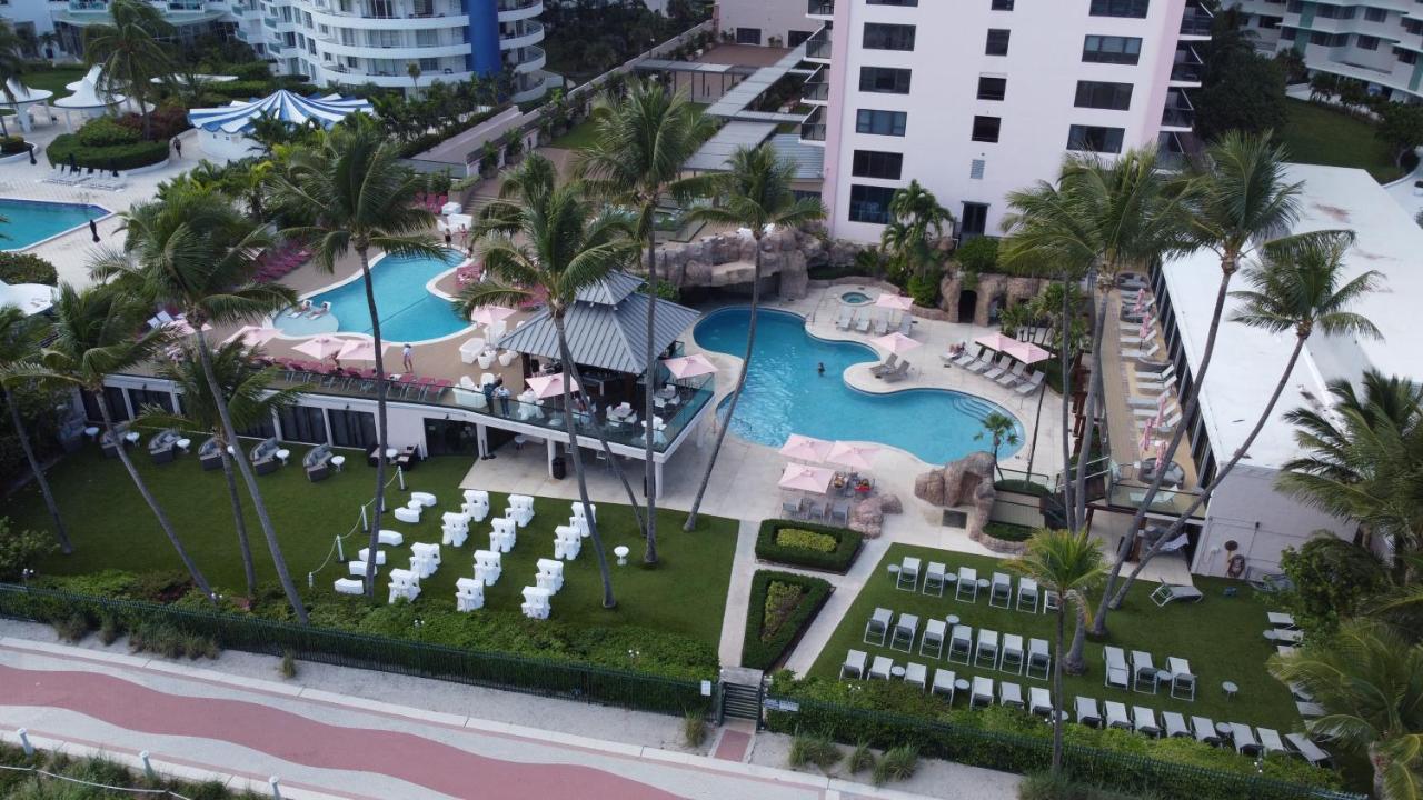 Two Bedroom On The With Balcony And Oceanview Aparthotel *