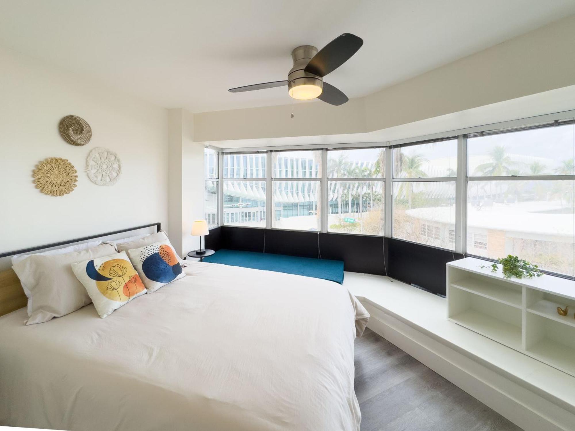 The Octagon In South * Miami Beach