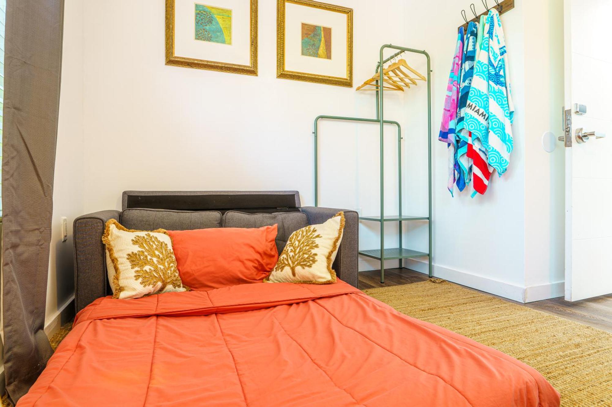 The West Gem Apartment Miami Beach