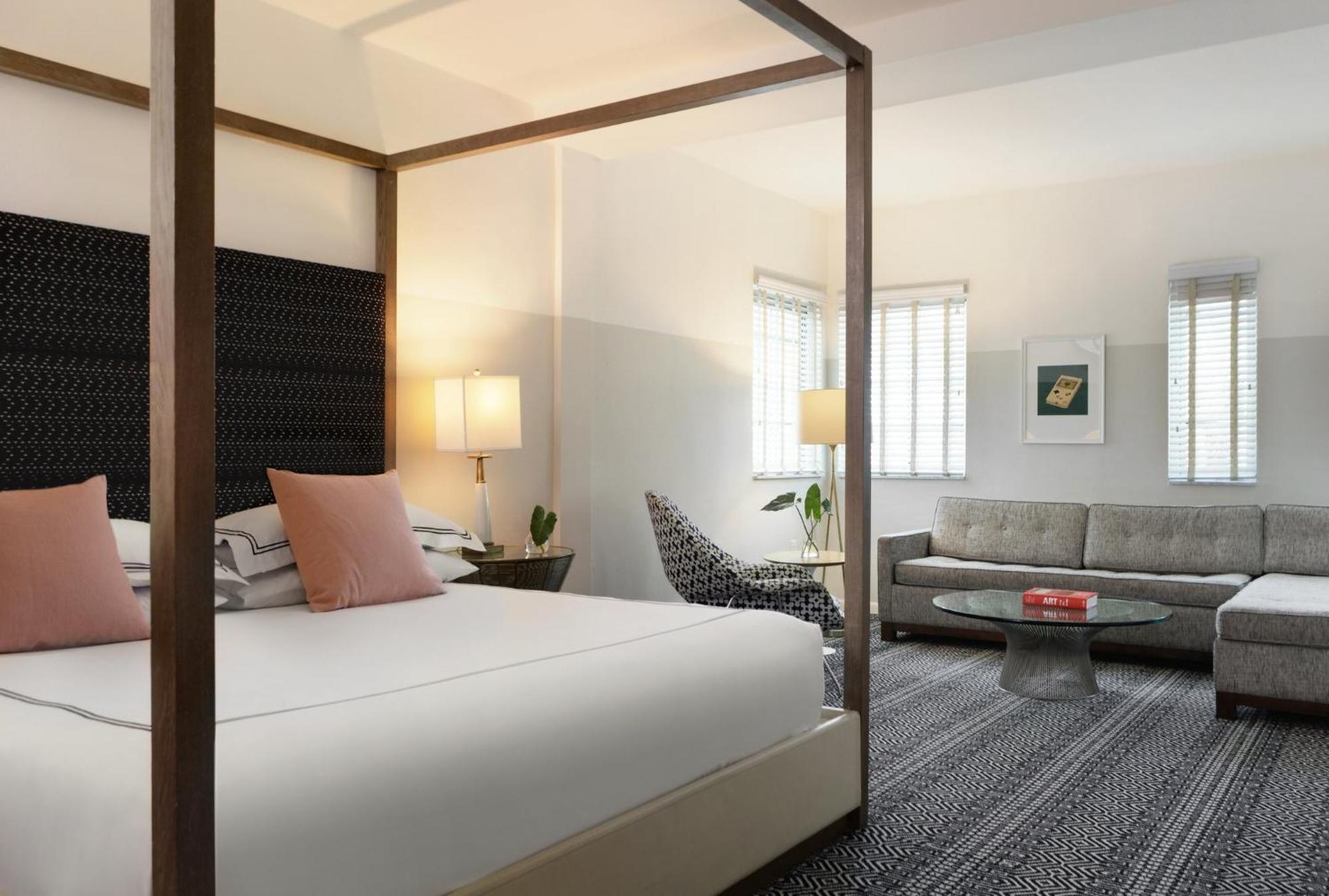 Kimpton Surfcomber By Ihg 4*
