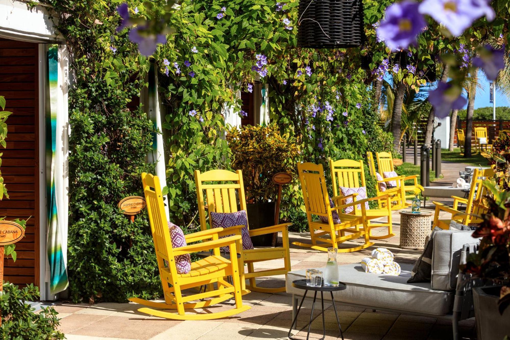 Kimpton Surfcomber By Ihg Resort 4*