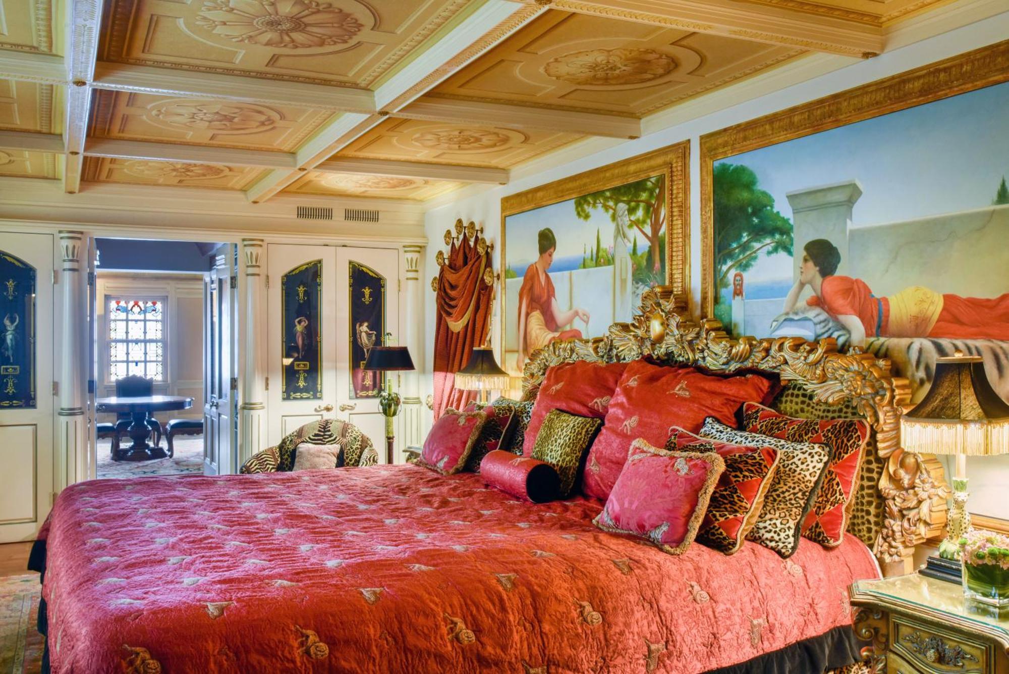 The Casa Casuarina Hotel