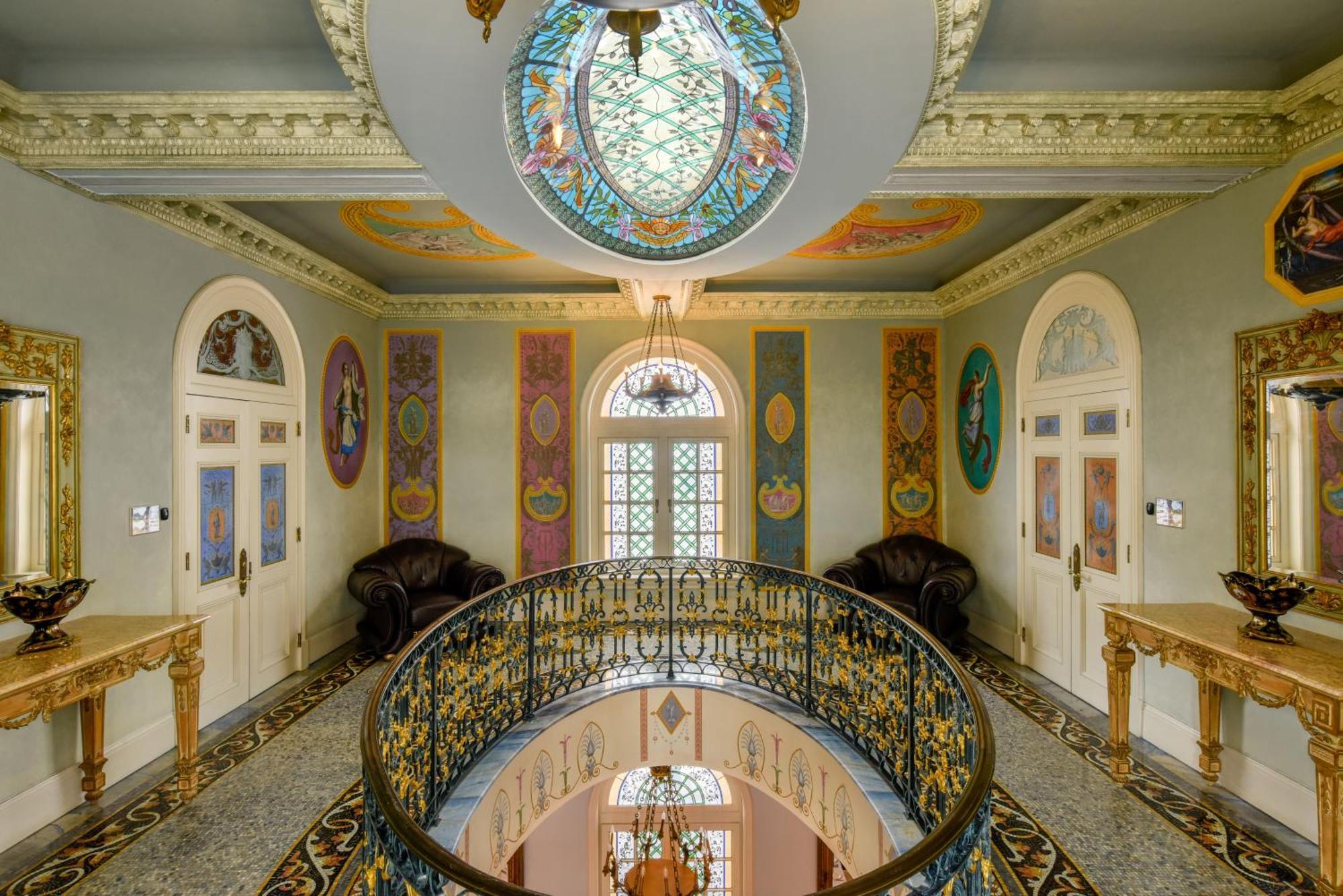 The Casa Casuarina