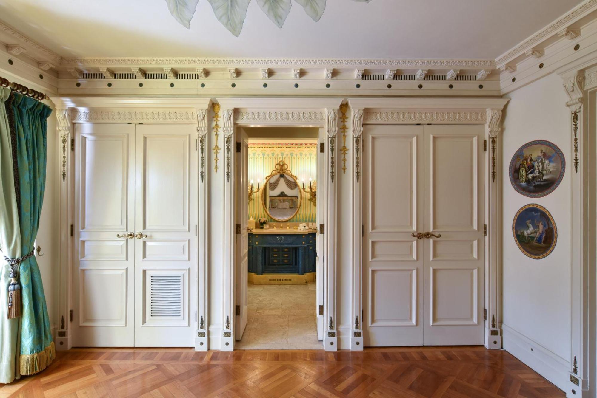 The Casa Casuarina