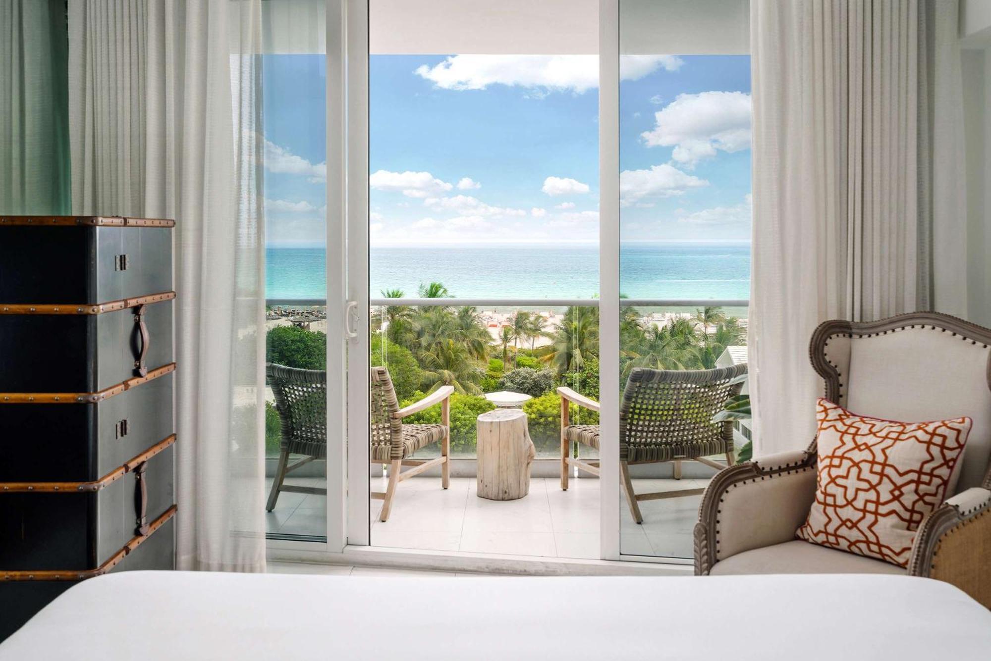 Hotel Nautilus Sonesta