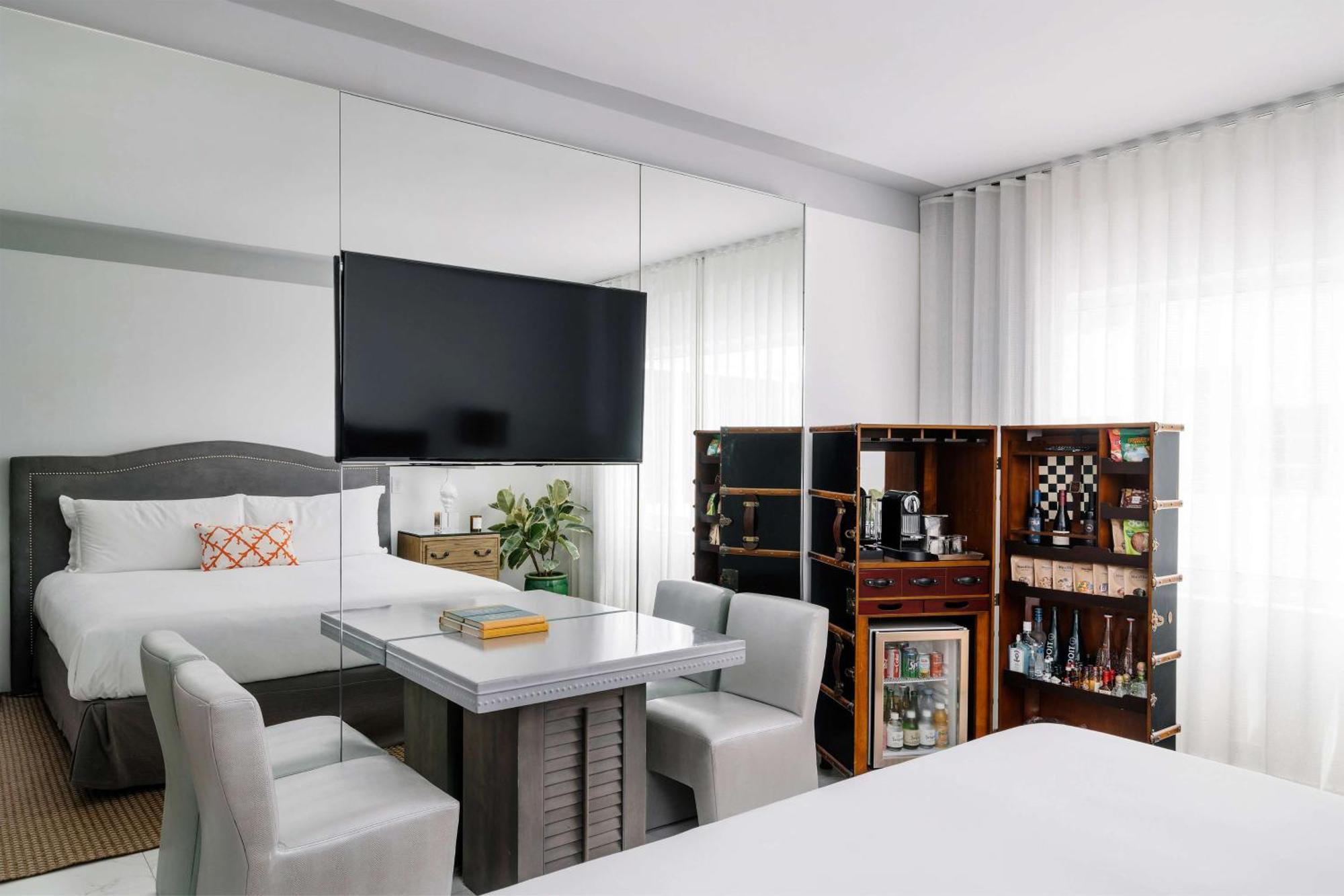 Nautilus Sonesta Hotel