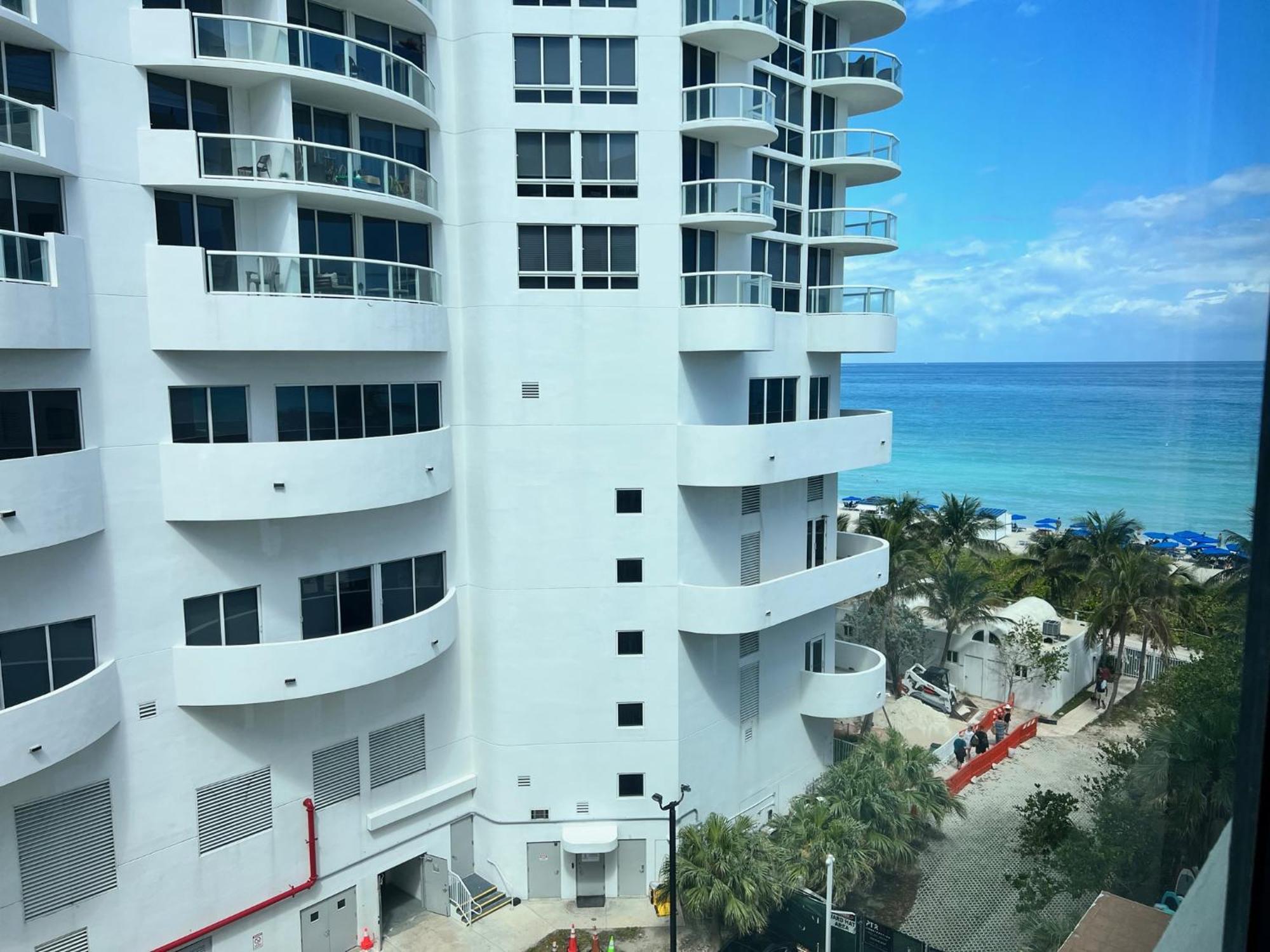 Ocean Front Units At Miami Apartment