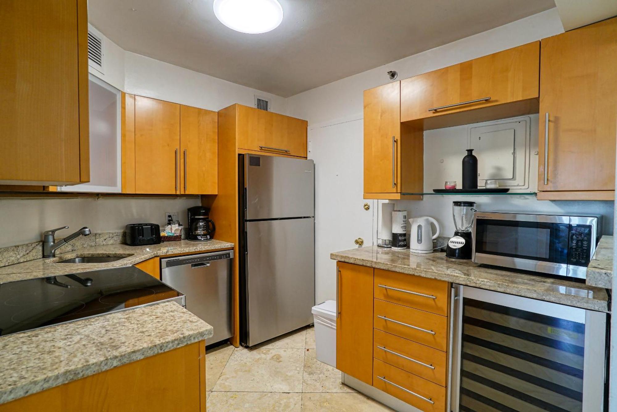 Two Bedroom On The With Balcony And Oceanview Miami Beach