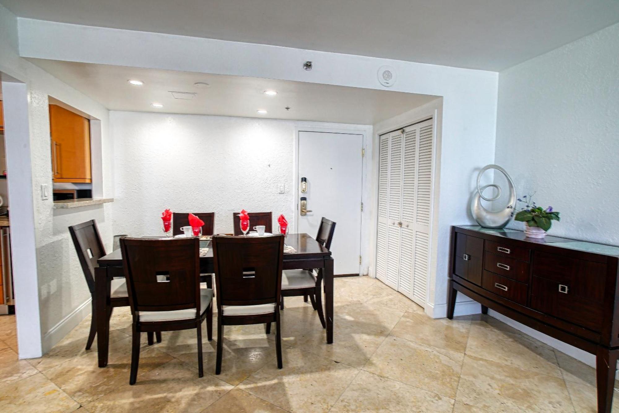 Two Bedroom On The With Balcony And Oceanview Miami Beach