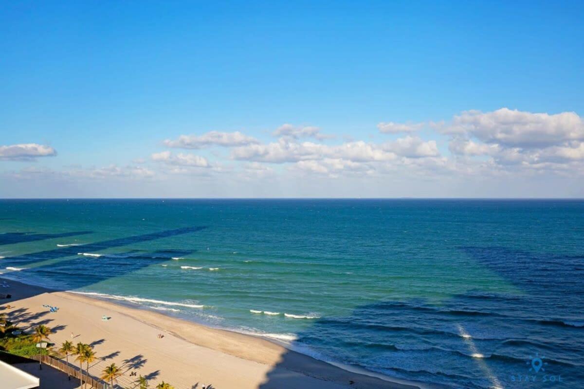 Apartment Beachfront Pool Ocean View Balcony Miami Beach