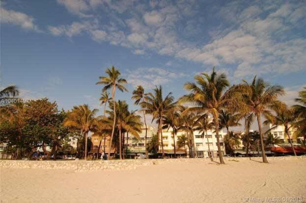New Amazing Large 3br Direct Oceanfront Penthouse On Ocean Drive!!