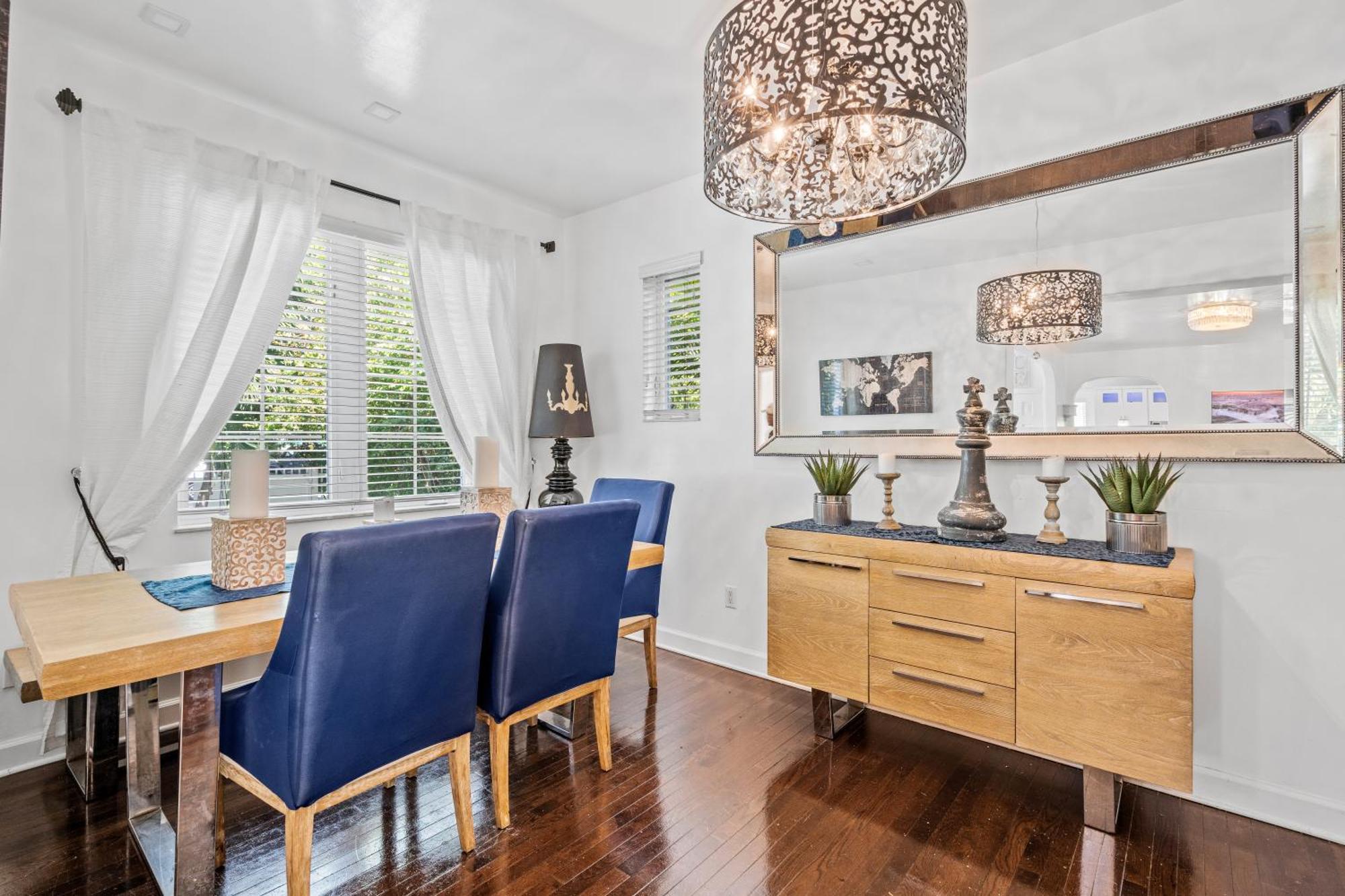Villa Venezia Full House Up To 12 Guests Miami Beach