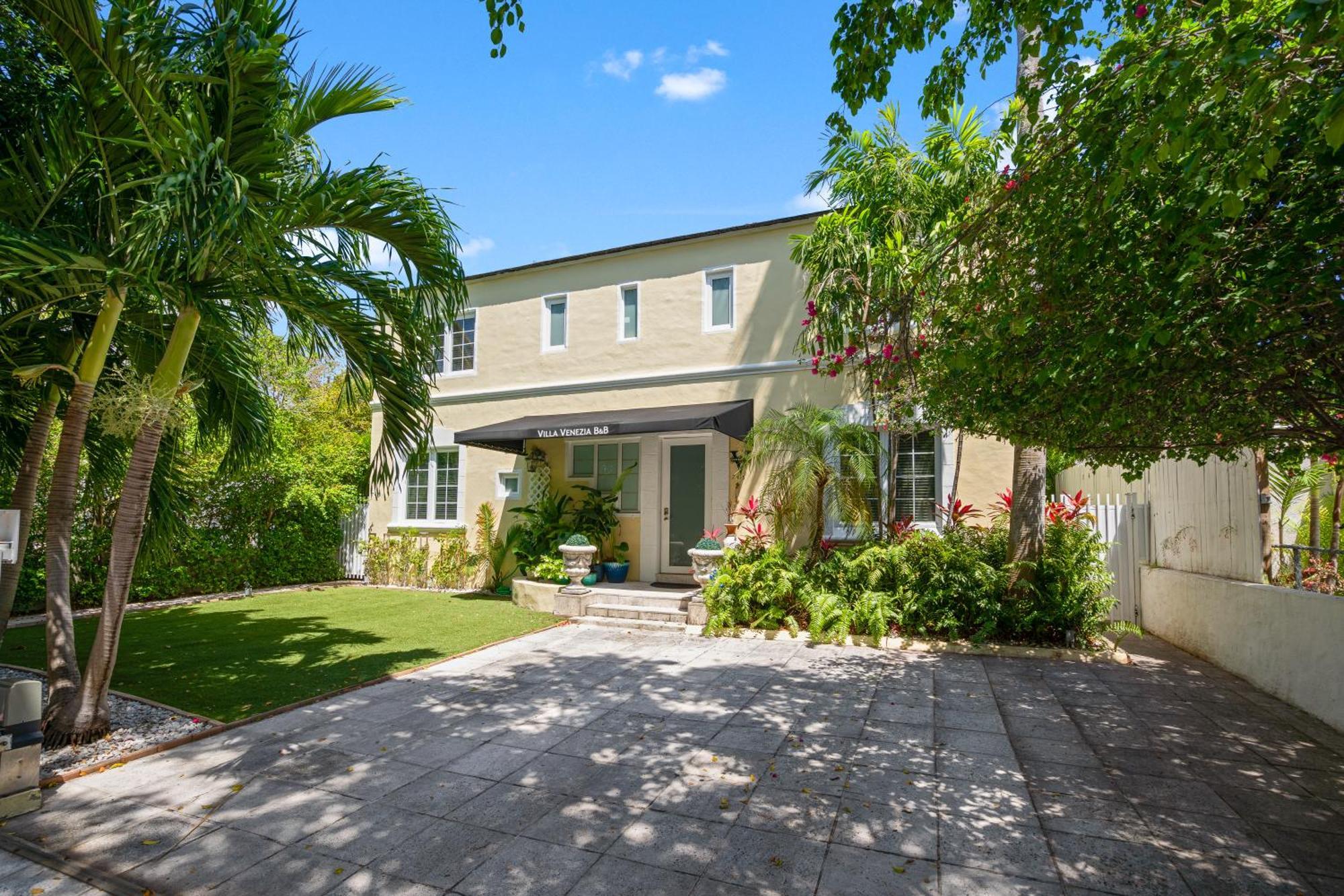 Venezia Full House Up To 12 Guests Miami Beach
