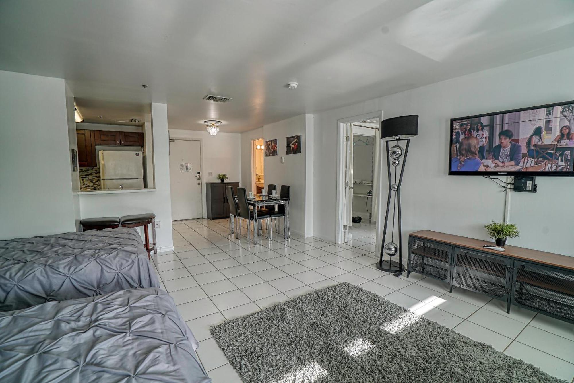 Aparthotel Deluxe And At The Casablanca Miami Beach