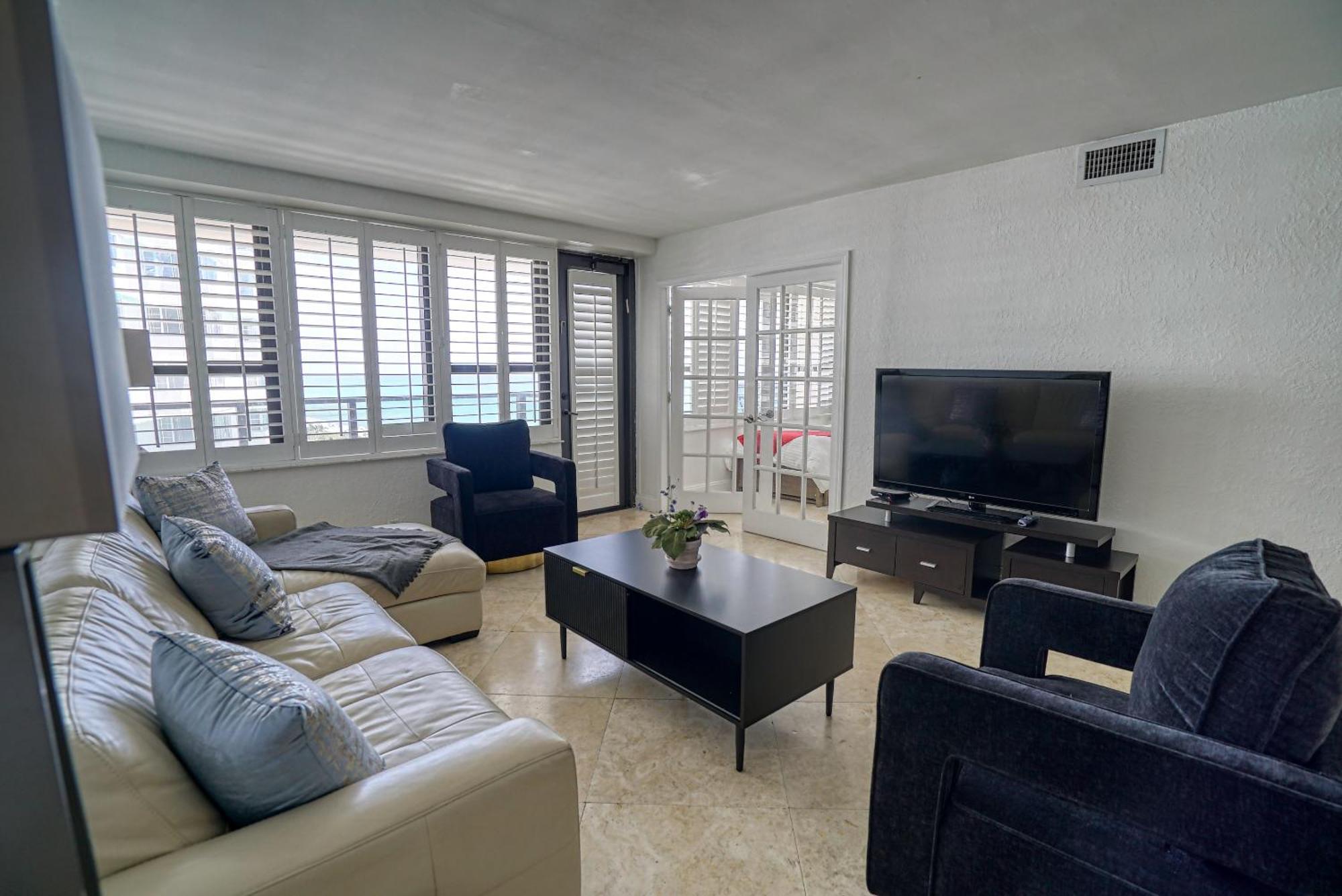 Two Bedroom On The With Balcony And Oceanview Aparthotel Miami Beach