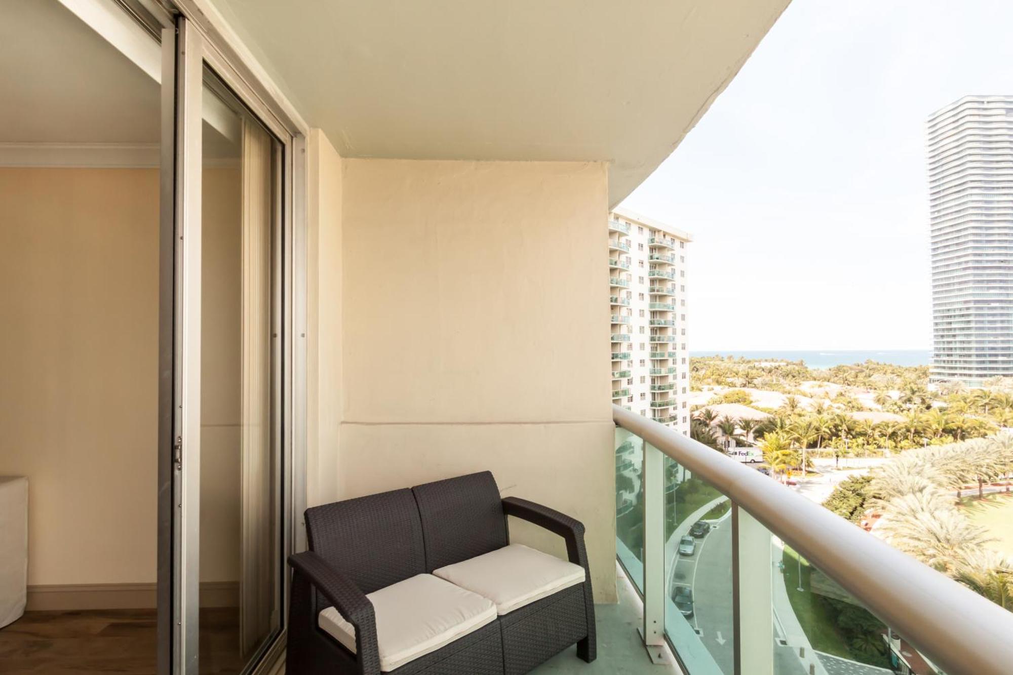 Apartment Ocean Reserve Luxury Across From Sunny Isles *