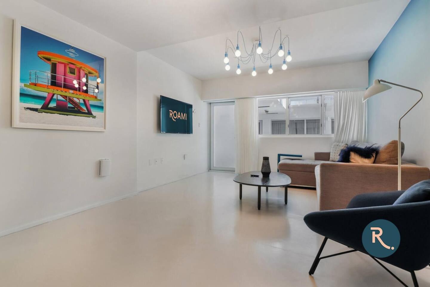 Roami At 250 Collins Miami Beach