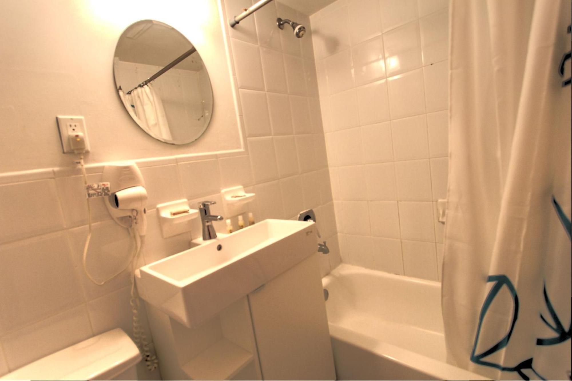 Aparthotel Deluxe And At The Casablanca Miami Beach