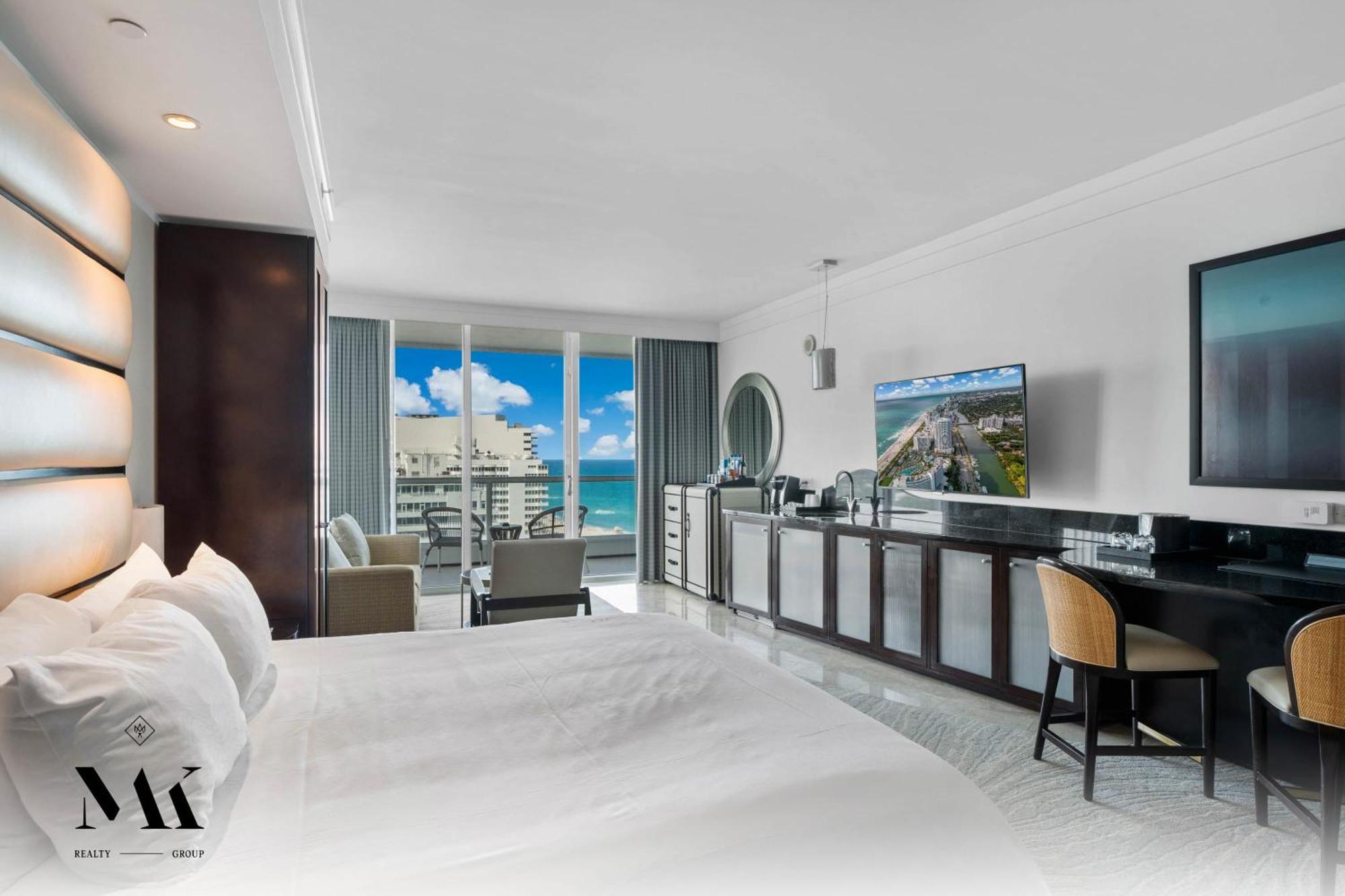 Holiday home Fontainebleau Balcony W Pool & Ocean View *