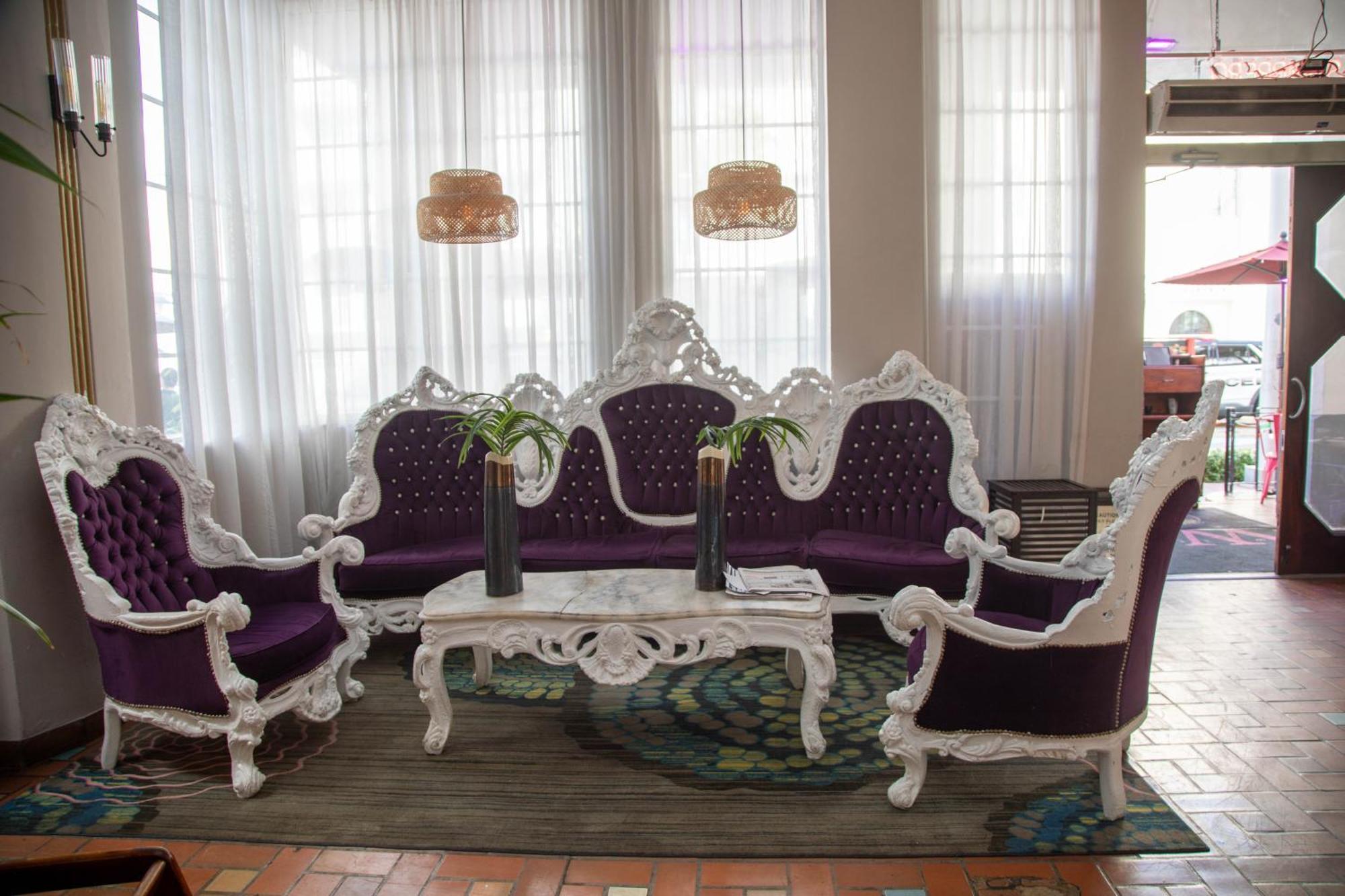 Whitelaw Hotel