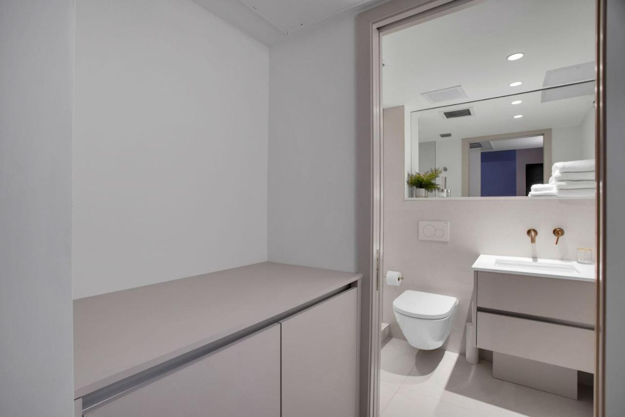 Vonder Miami - Unit 8 *