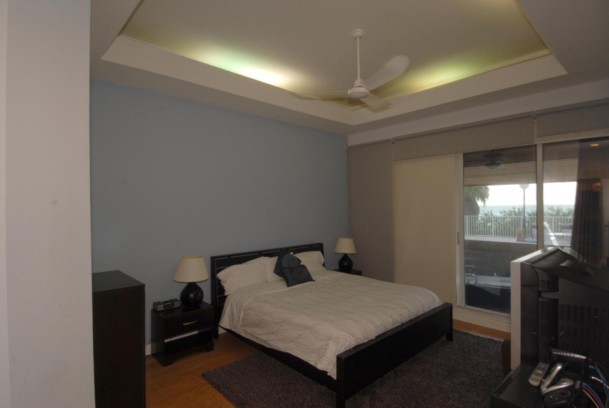 Luxury Ocean Front On Millionaires Row Apartment *
