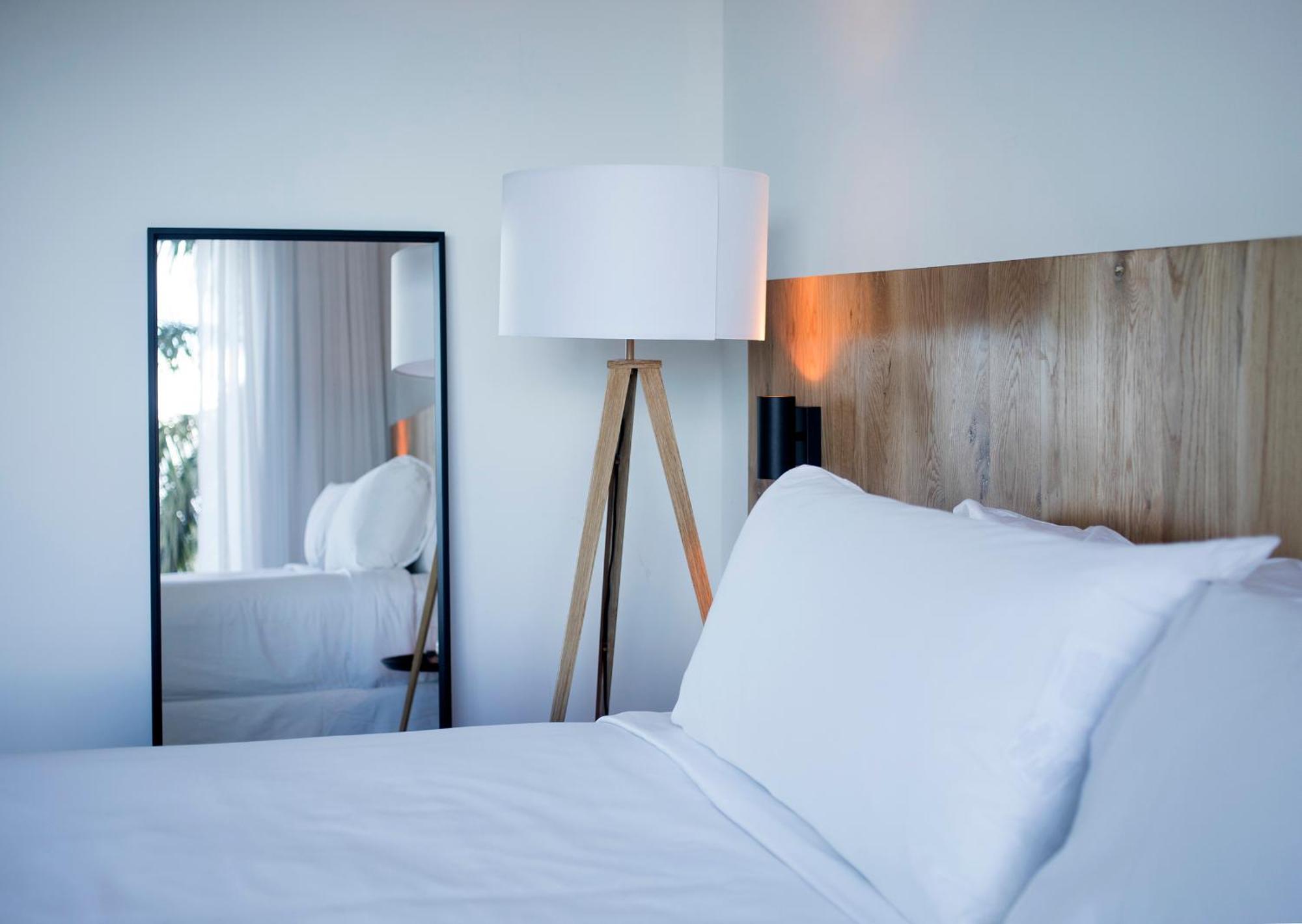 Urbanica Euclid Hotel