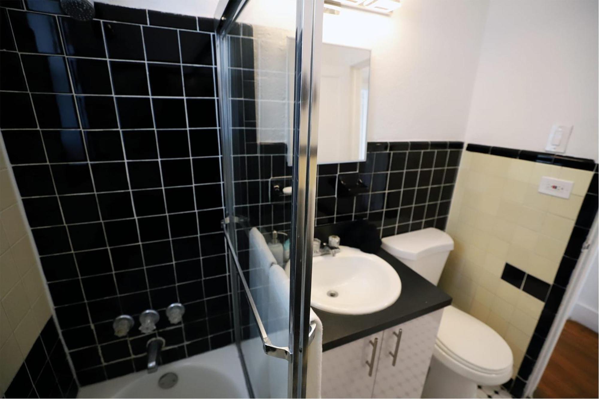 South Free Parking Family & Pet Friendly Walk To & Bay Miami Beach