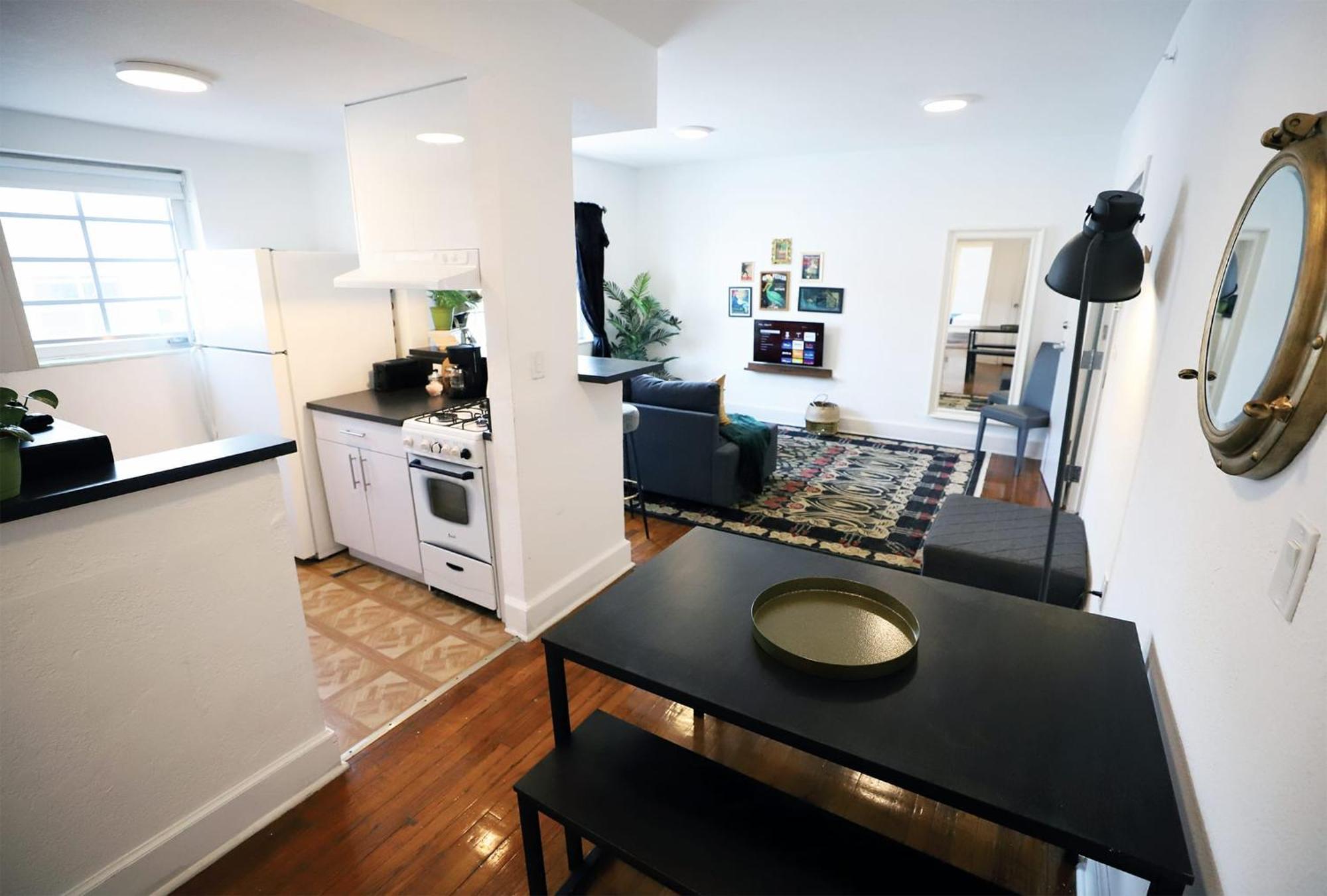 South Free Parking Family & Pet Friendly Walk To & Bay Apartment
