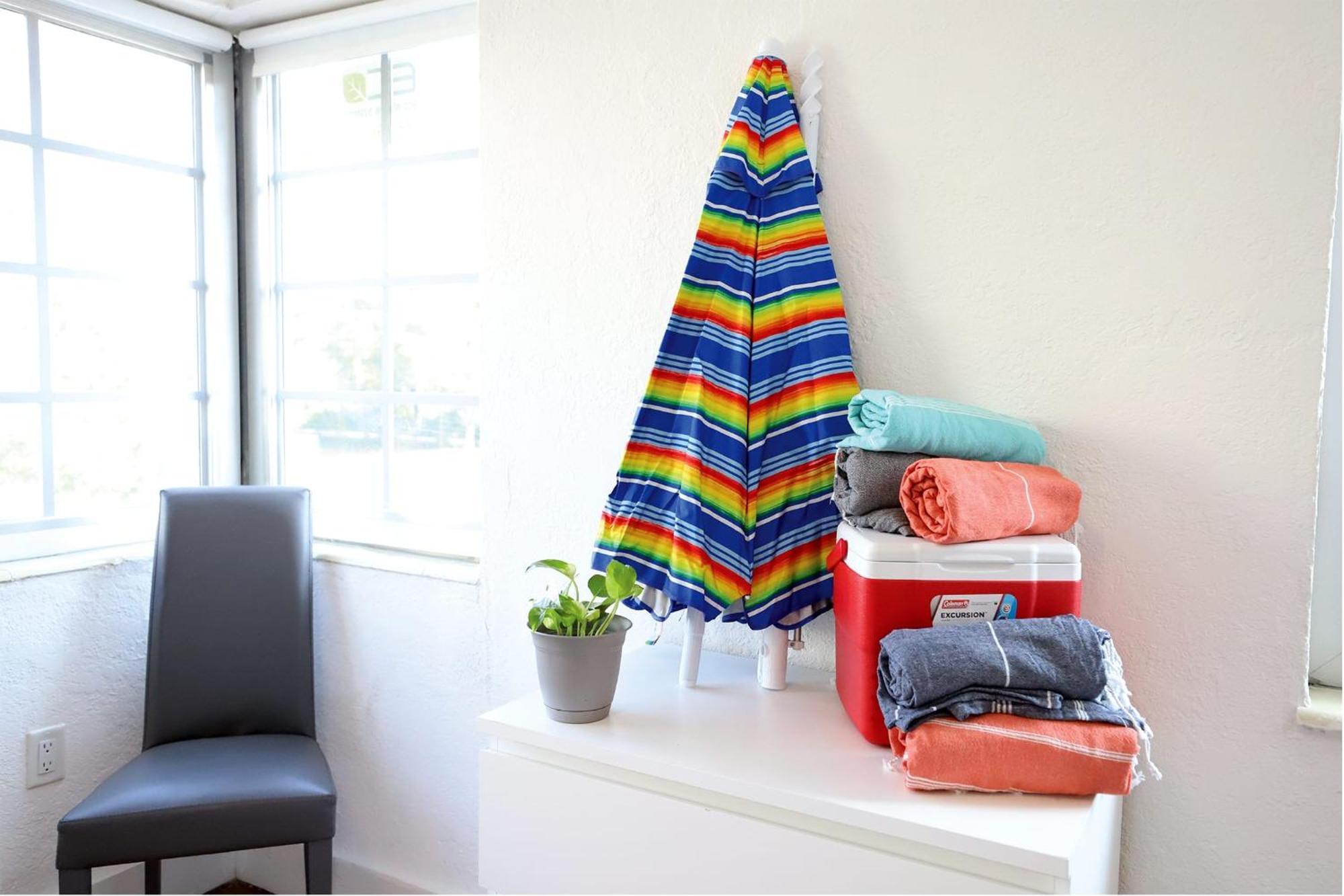 South Free Parking Family & Pet Friendly Walk To & Bay Apartment *