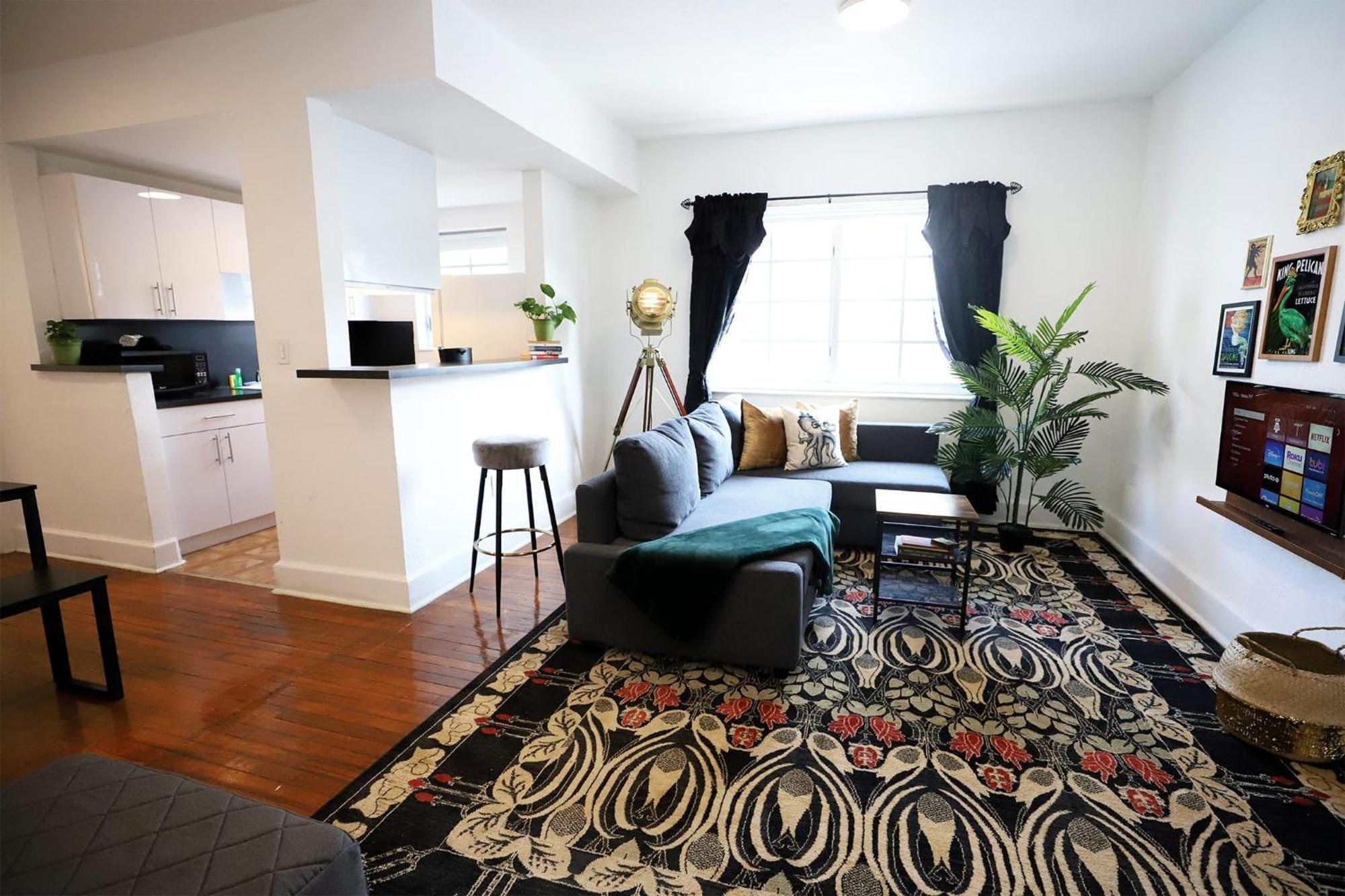 South Free Parking Family & Pet Friendly Walk To & Bay