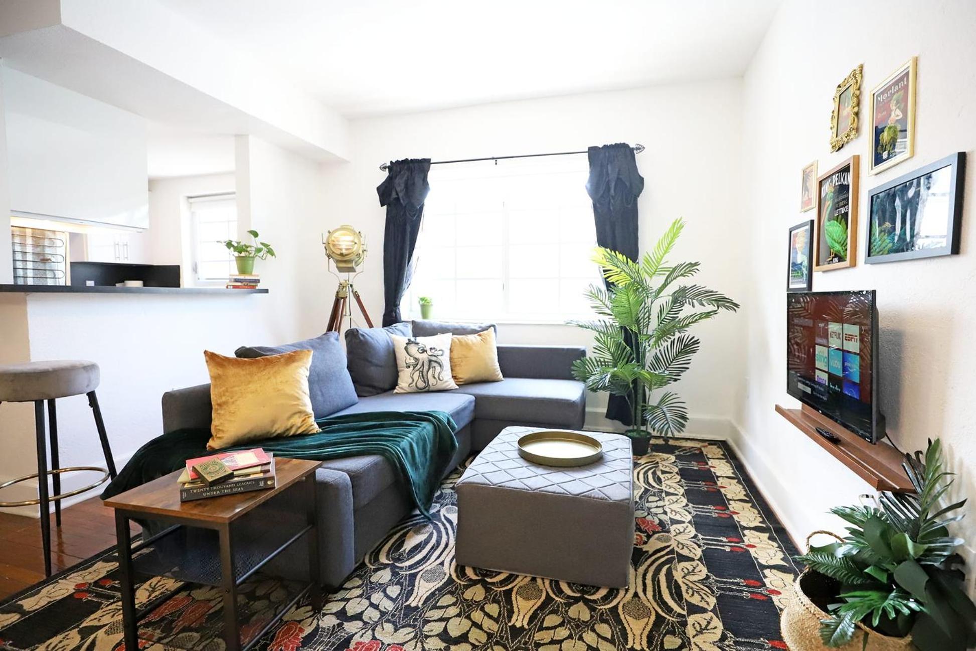 Apartment South Free Parking Family & Pet Friendly Walk To & Bay *