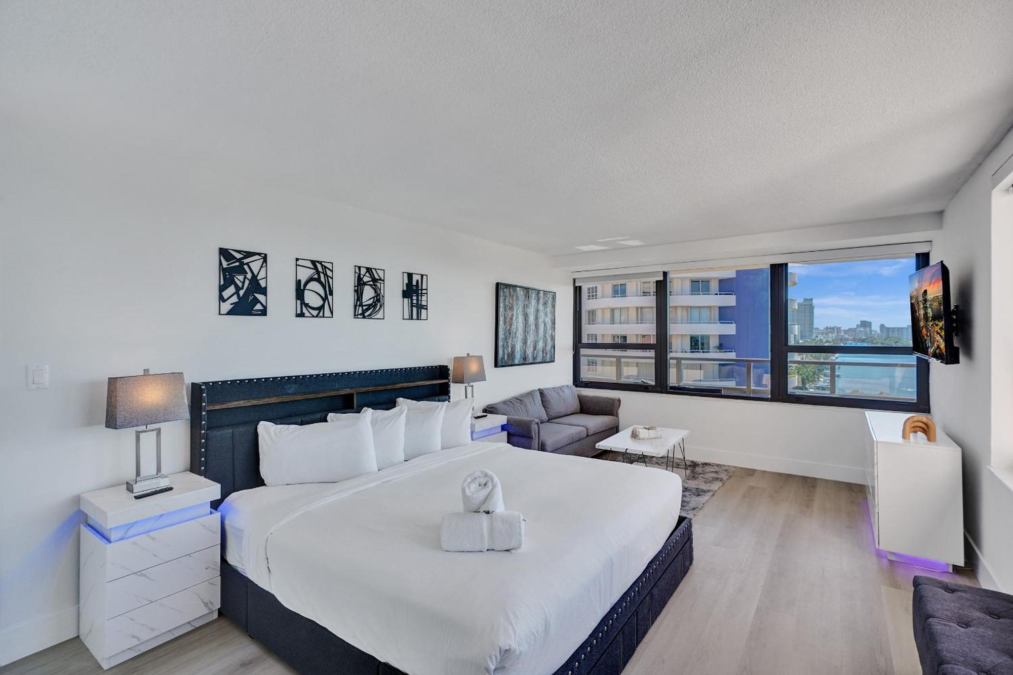 Apartment Luxury Ocean View With Service 1521 Miami Beach