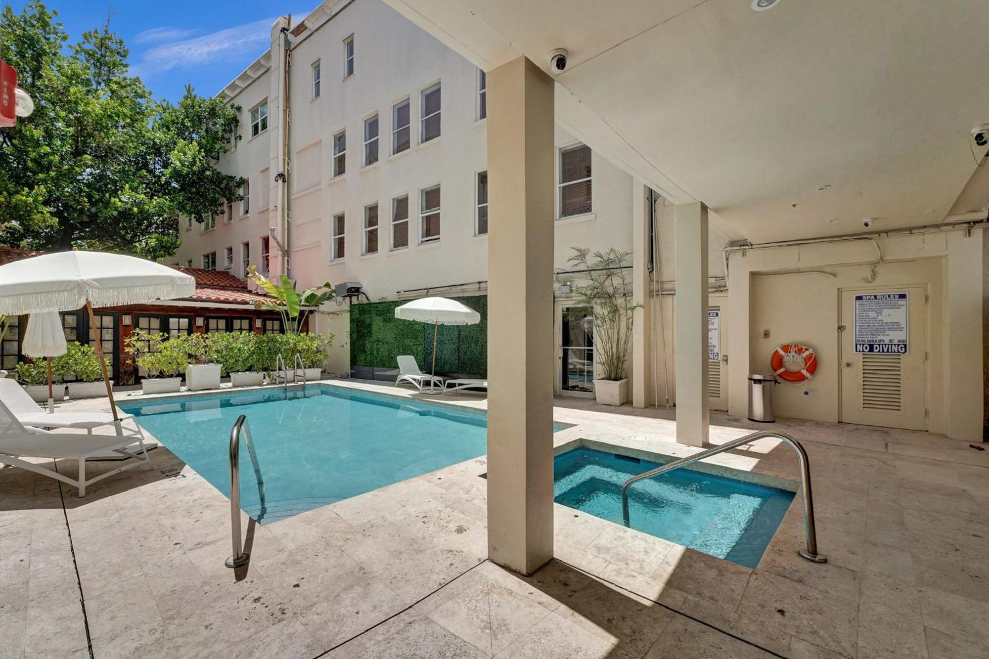 Slice Of Paradise Steps To The Beach- California King Bedroom And Sofa Bed Aparthotel *