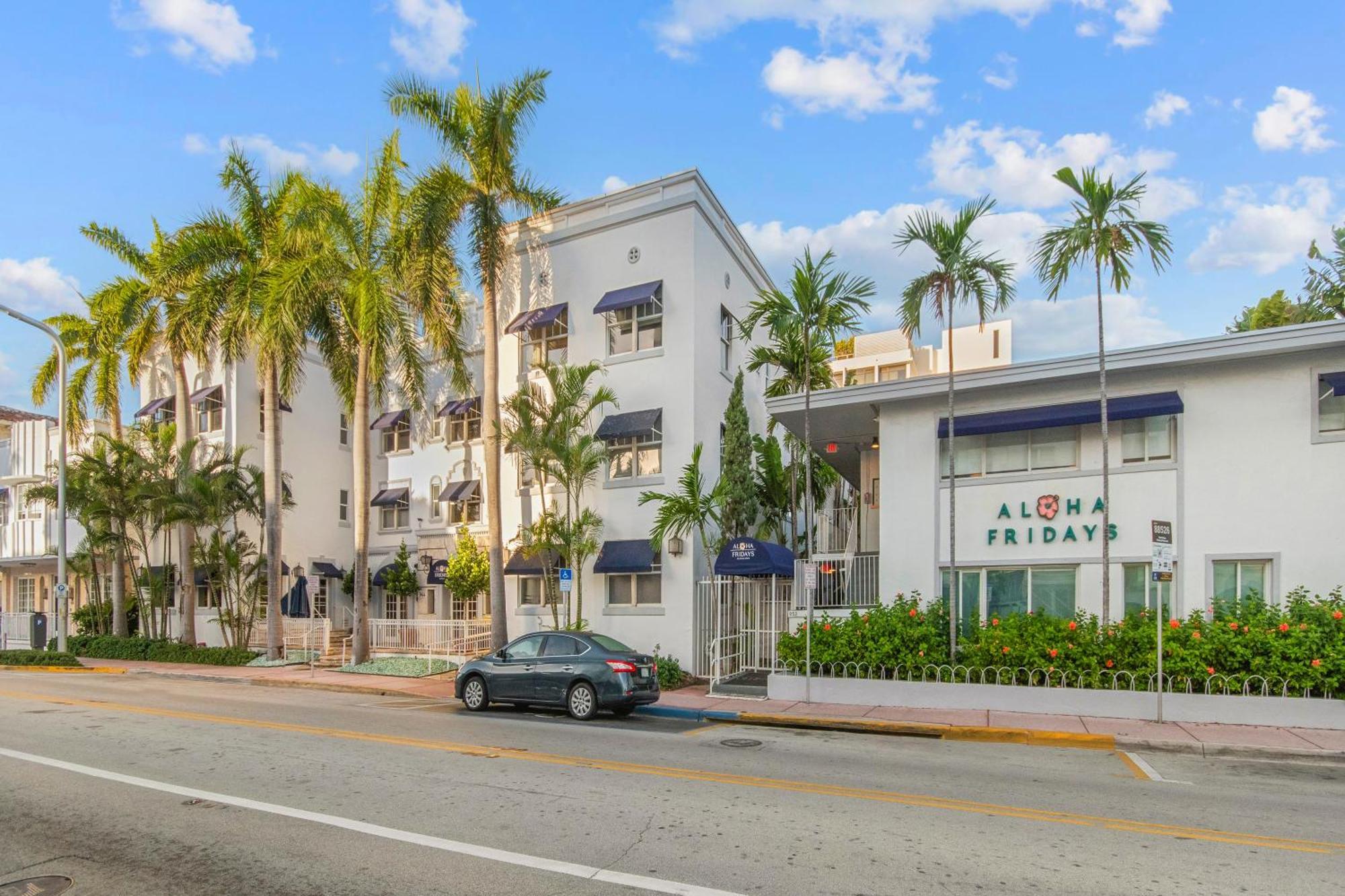 Aloha Fridays Hotel Miami Beach