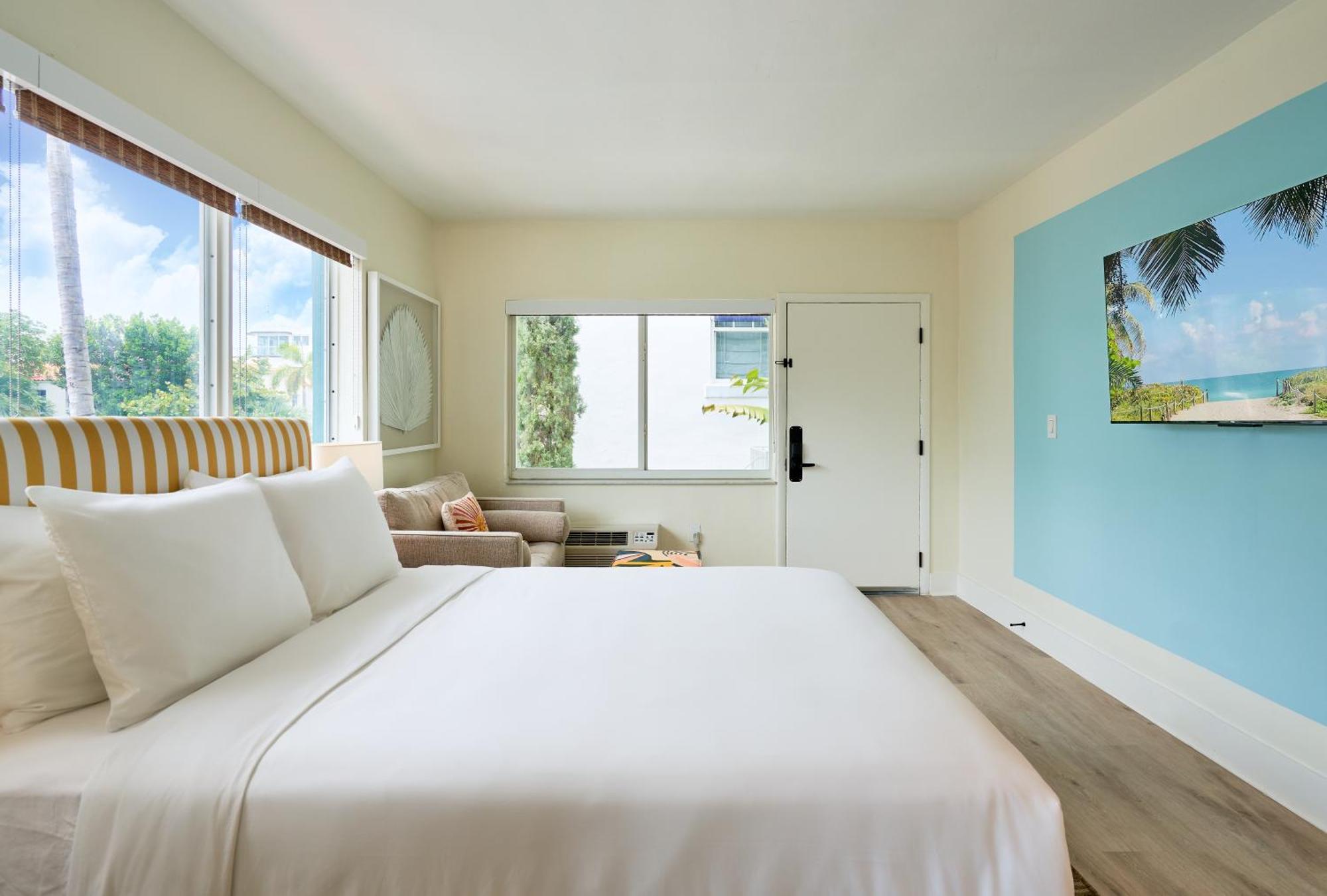 Aloha Fridays Hotel Miami Beach