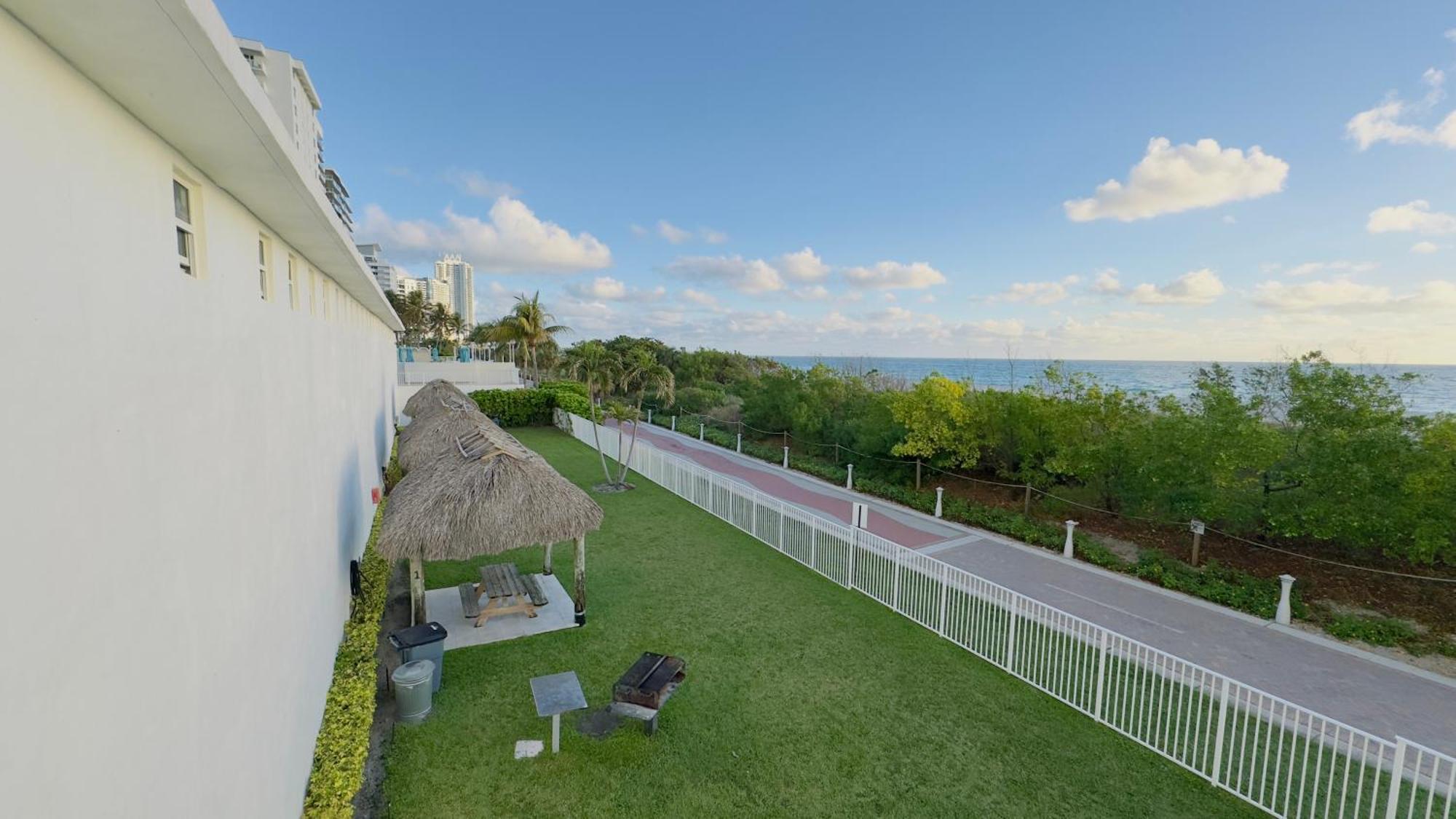 Oceanfront Luxury Miami Escape Pool&gym Apartment Miami Beach