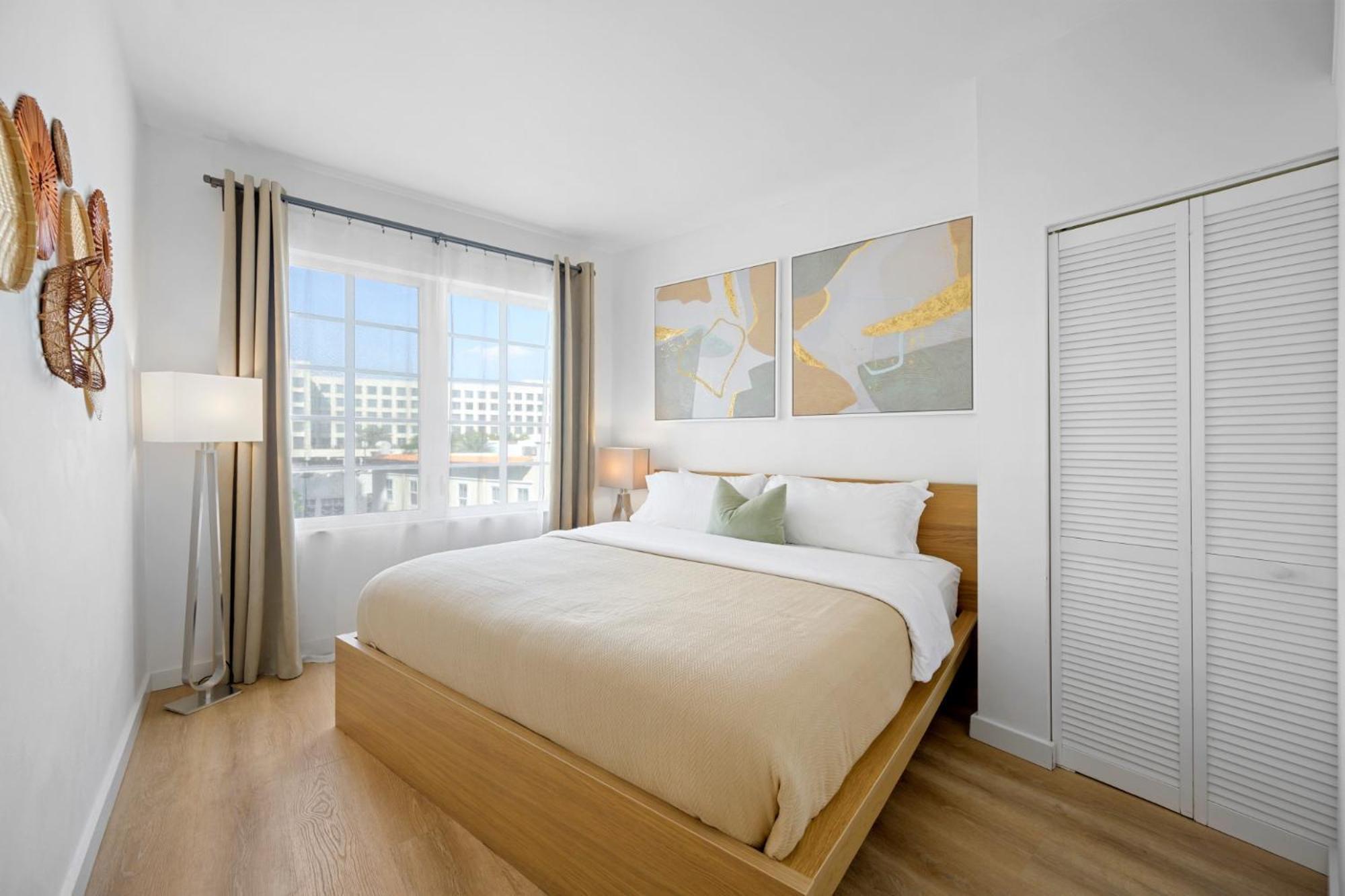 Barbizon On Ocean Drive Apartment Miami Beach