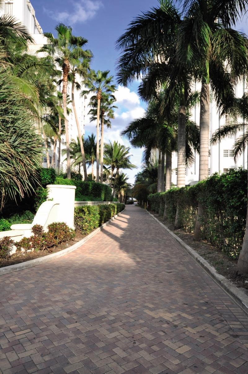 Tropics 2* Miami Beach