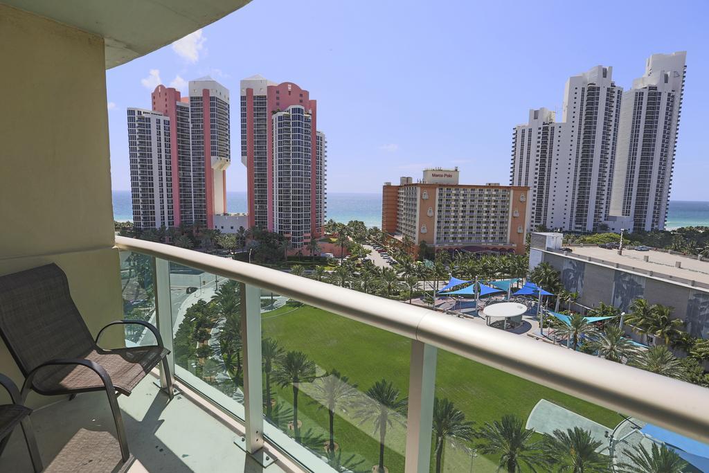 Ocean Reserve Luxury Across From Sunny Isles Apartment *