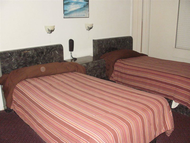 Tropics Hotel
