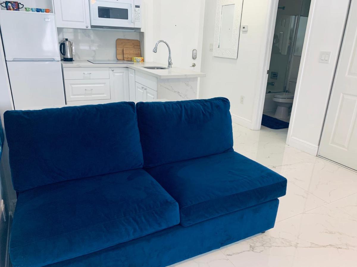 Apartment House Beachfront 107 Miami Beach