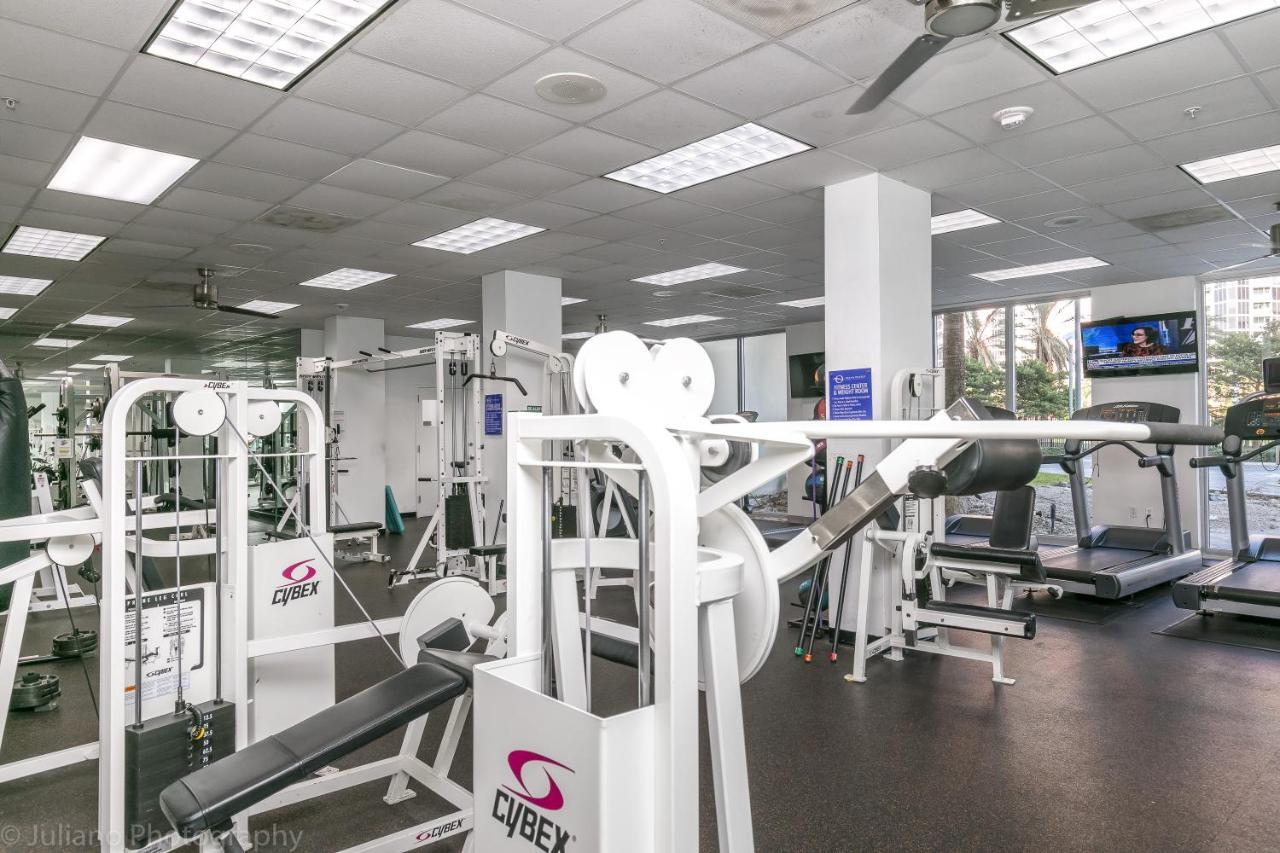 Ocean Reserve Luxury Across From Sunny Isles * Miami Beach