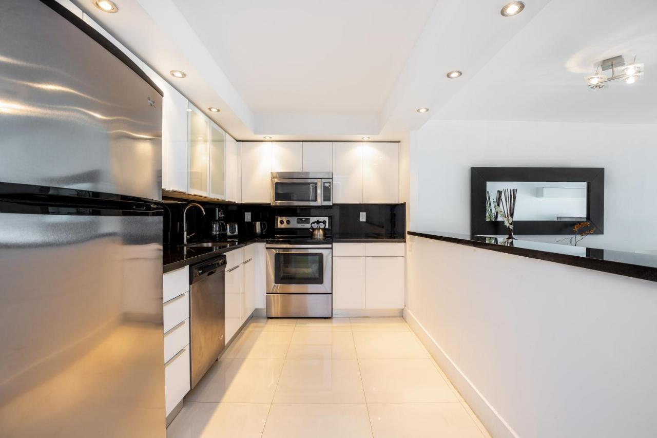 Ocean Reserve Luxury Across From Sunny Isles Apartment