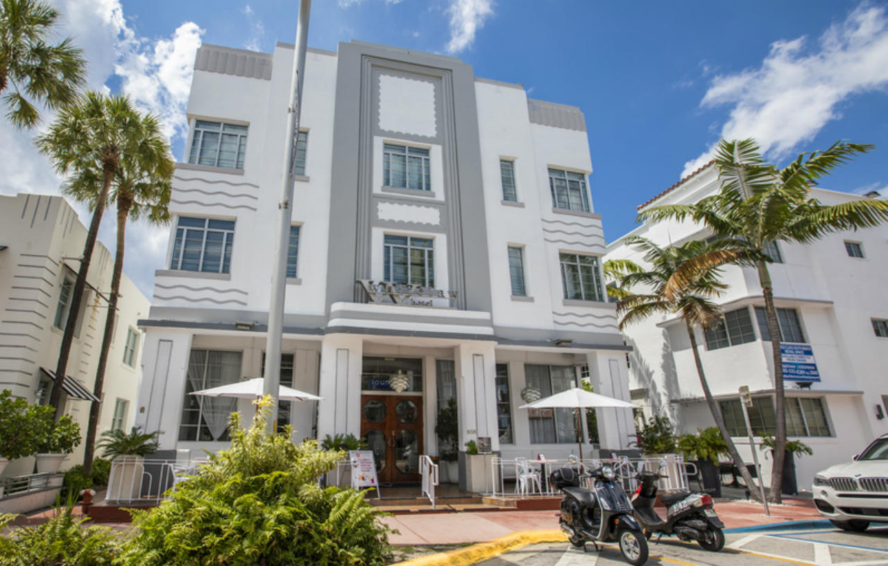 Whitelaw Hotel